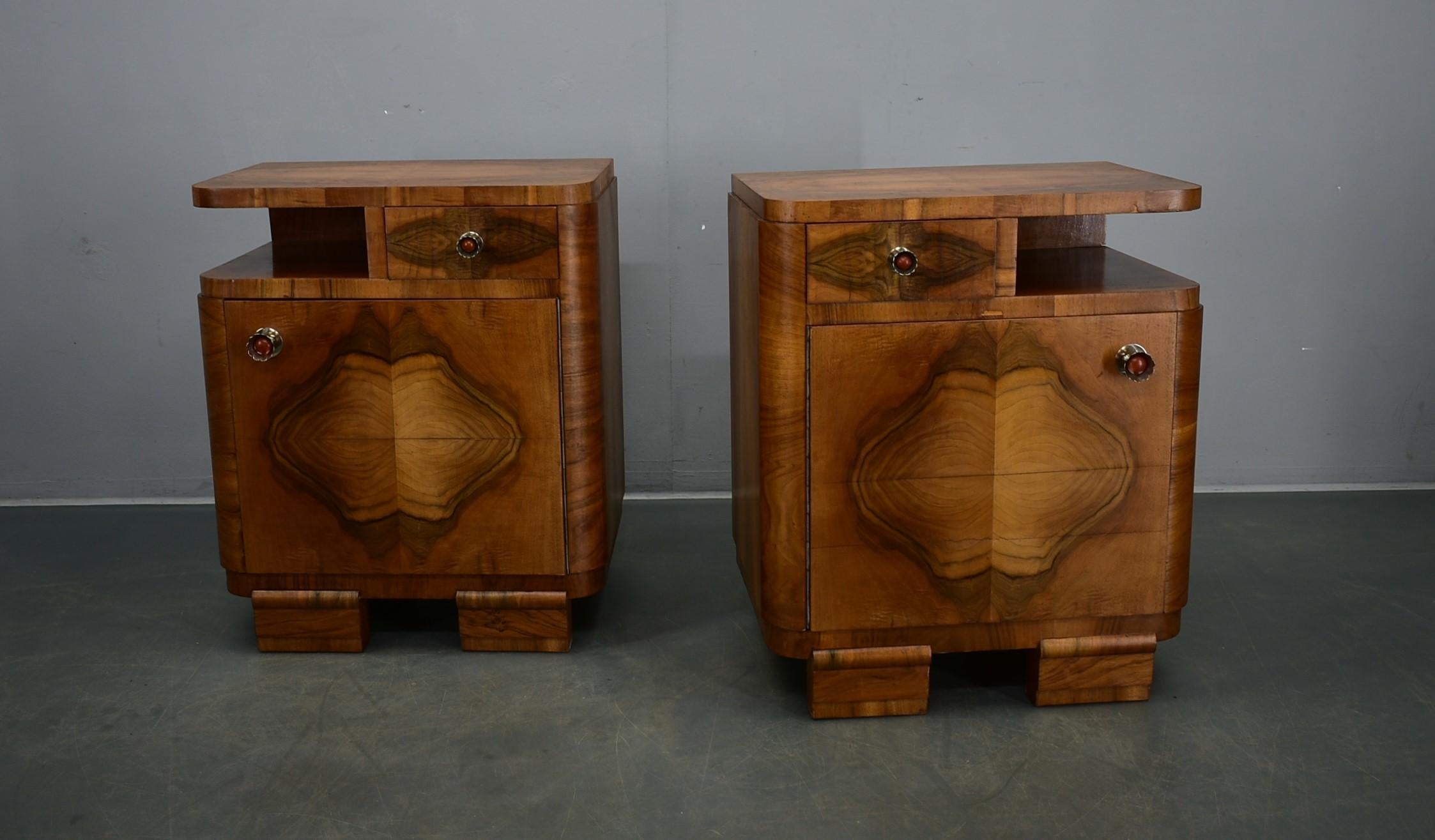 1937s Pair of Art Deco Bedside Tables, Czechoslovakia For Sale 1