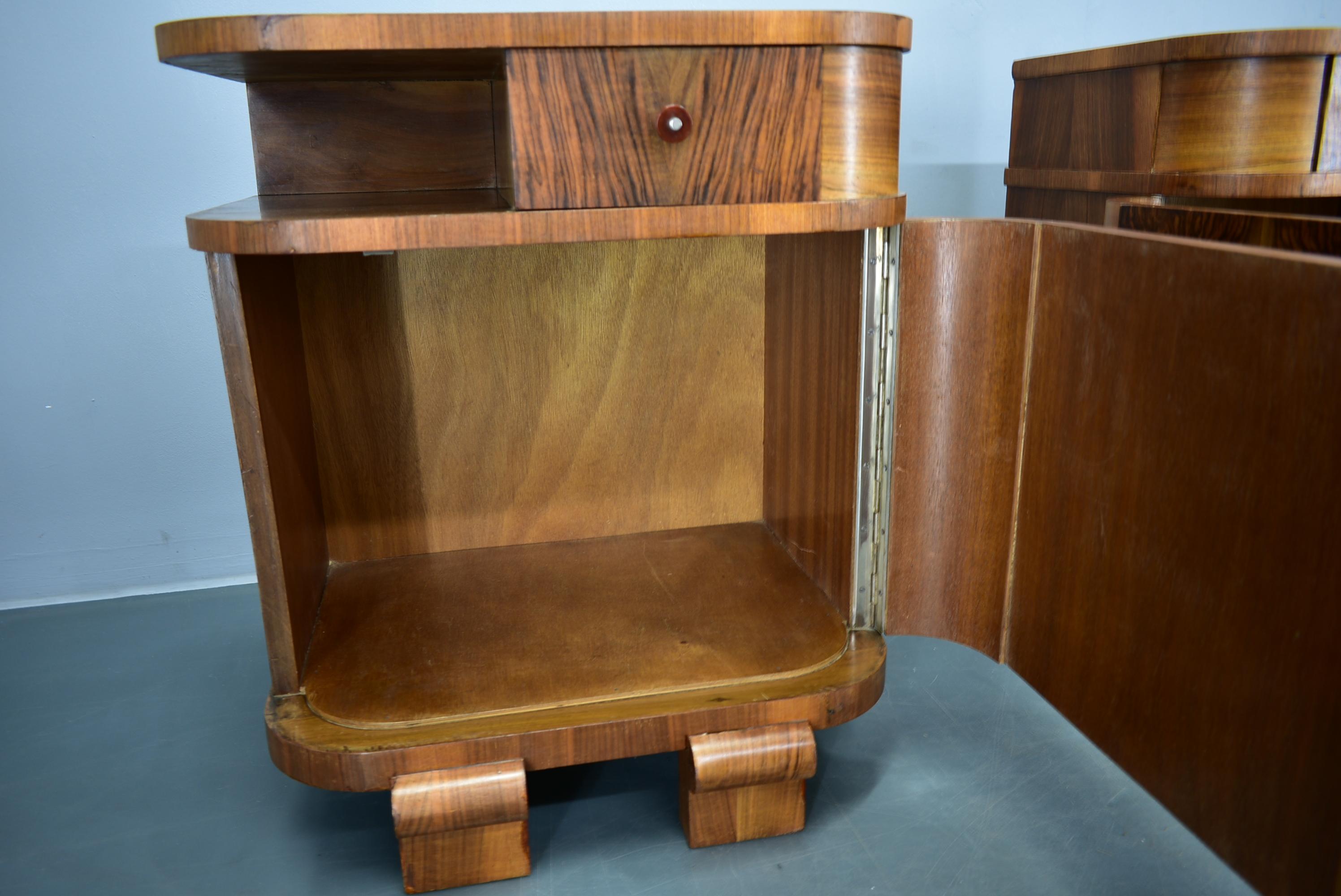 Coppia di comodini Art Déco degli anni '1937, Cecoslovacchia in vendita 2