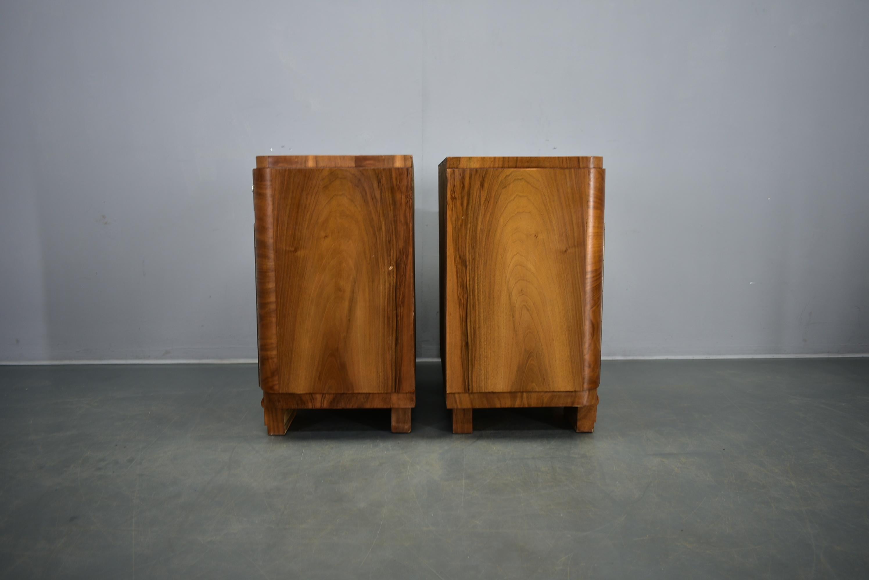 1937s Pair of Art Deco Bedside Tables, Czechoslovakia For Sale 3