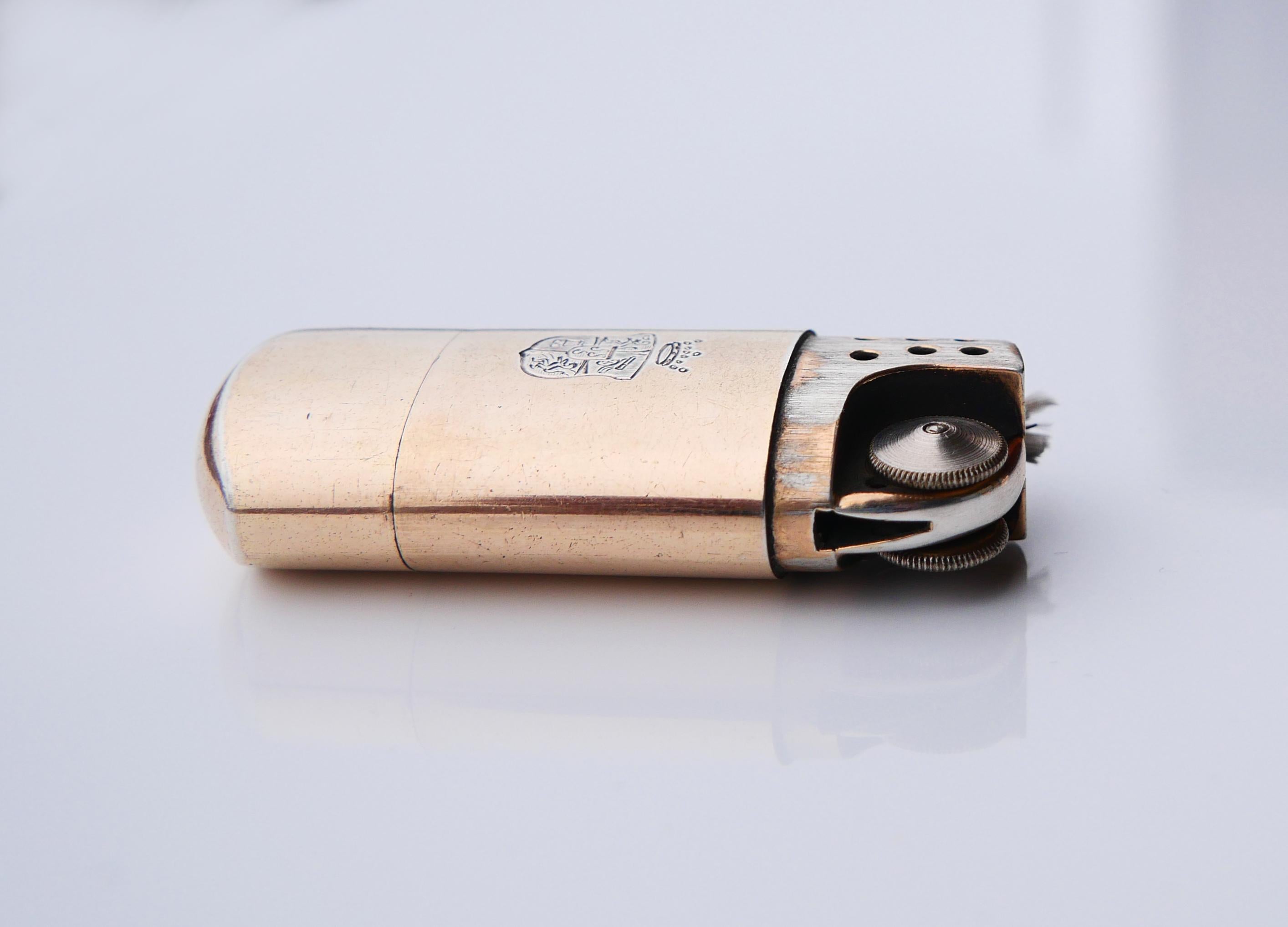 1938 Accendino a gas del barone A.W.C. von Gyllenkrok in argento massiccio dorato 830 / 57gr. in vendita 2