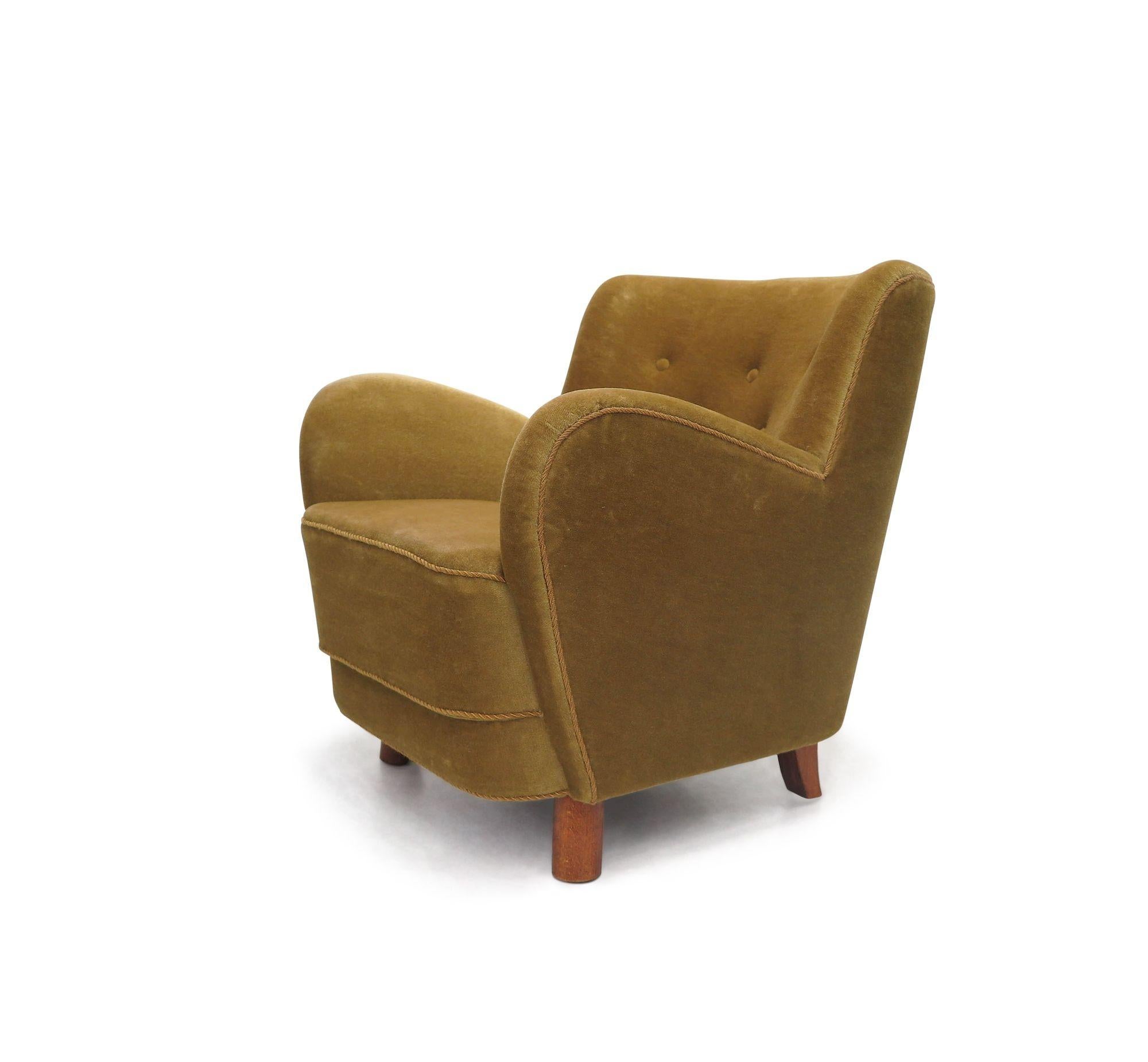 1938 Flemming Lassen for Georg Kofoed Danish Lounge Chair in Original Mohair For Sale 1
