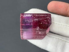 19,38 grammi di delizioso cristallo naturale di tormalina bicolore di Paprok, Afghanistan