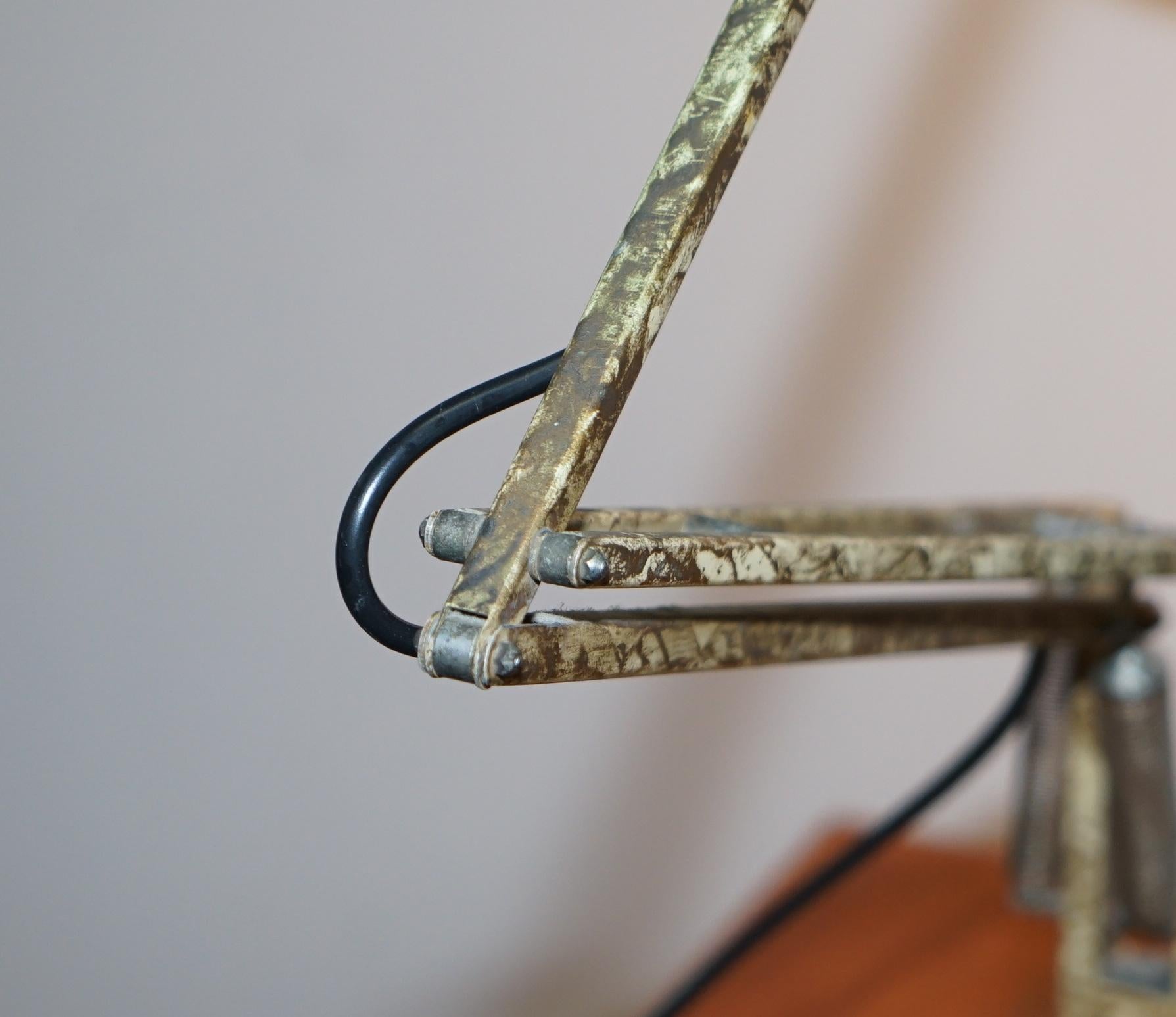 1938 Herbert Terry Modelo 1227 Lámpara de mesa articulada Anglepoise Pintura jaspeada en venta 6