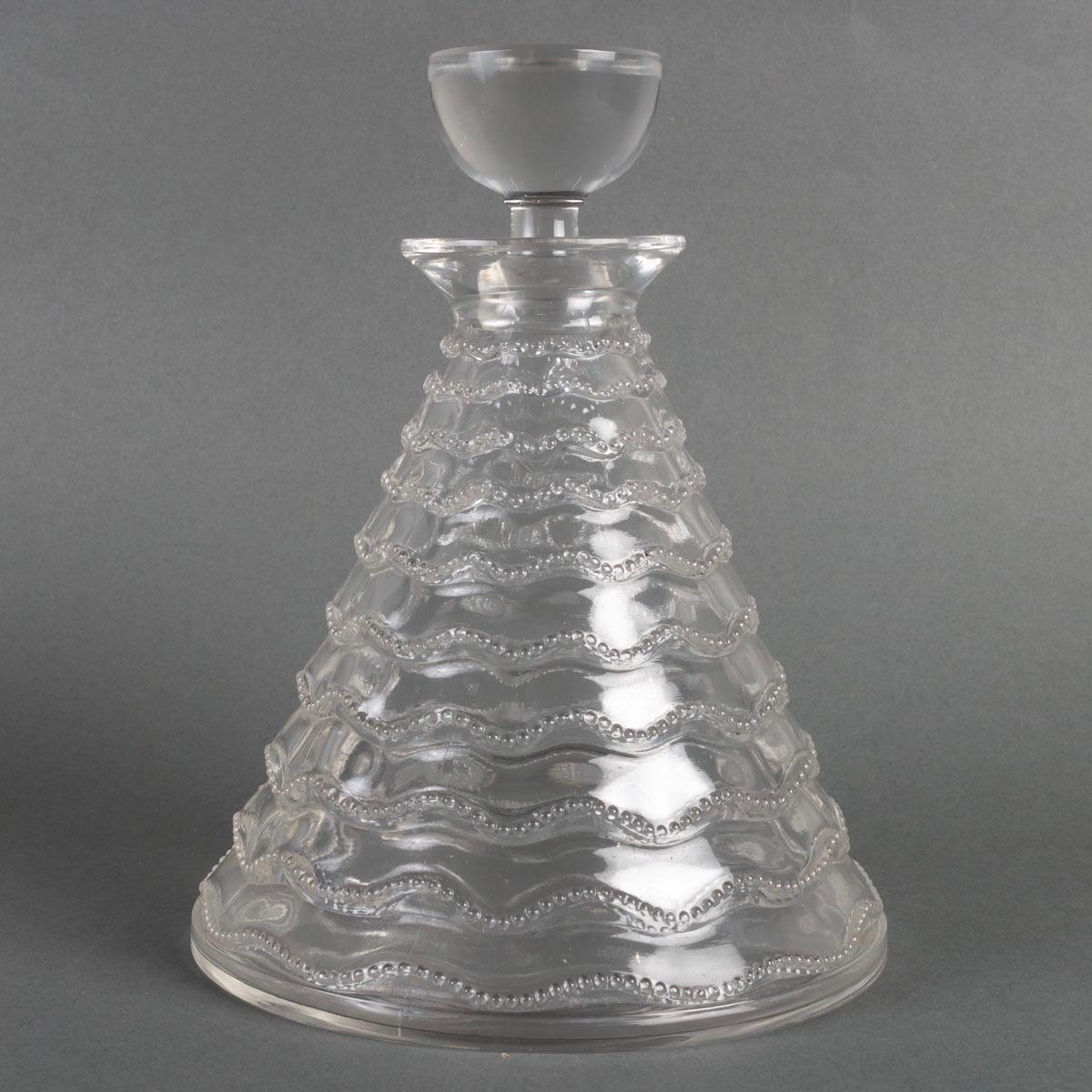 French 1938 René Lalique, Tablewares Glasses Decanter Chambertin Glass, 19 Pieces