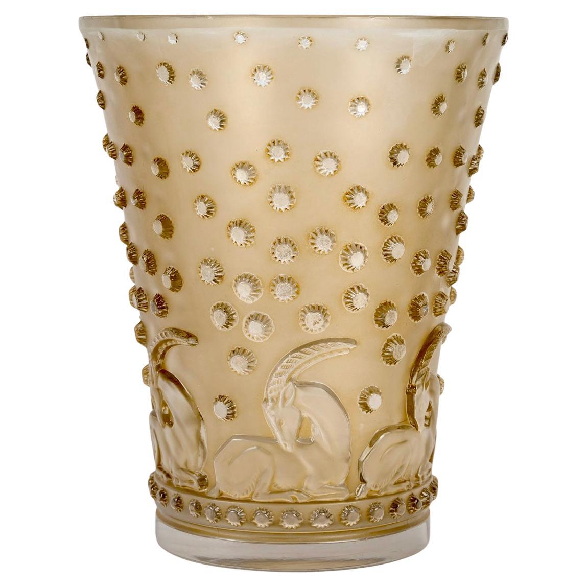 1938 René Lalique - Vase Ajaccio Glass Sepia Patina