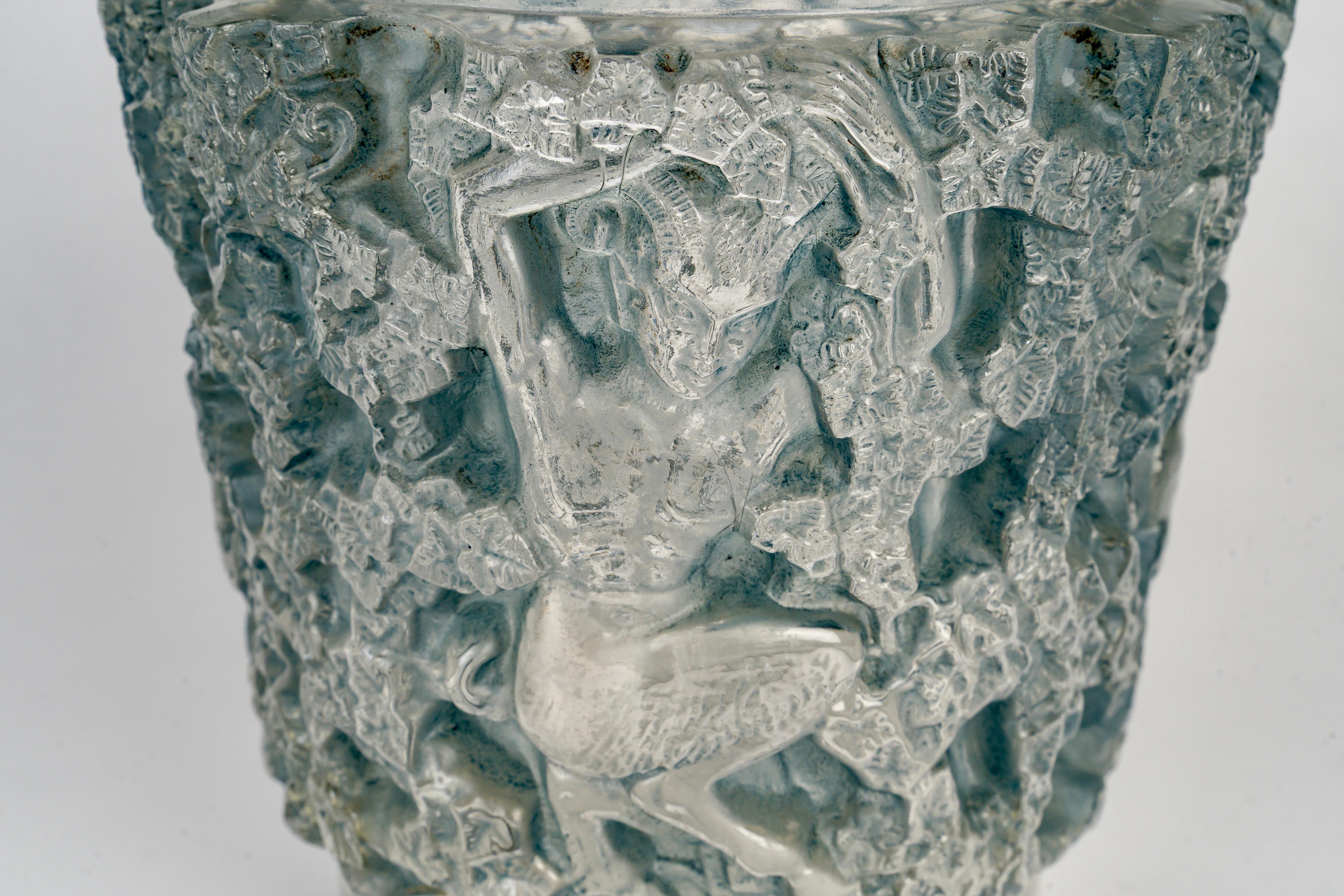 1938 Jarrón René Lalique Baco de cristal con pátina azul en Bueno estado para la venta en Boulogne Billancourt, FR