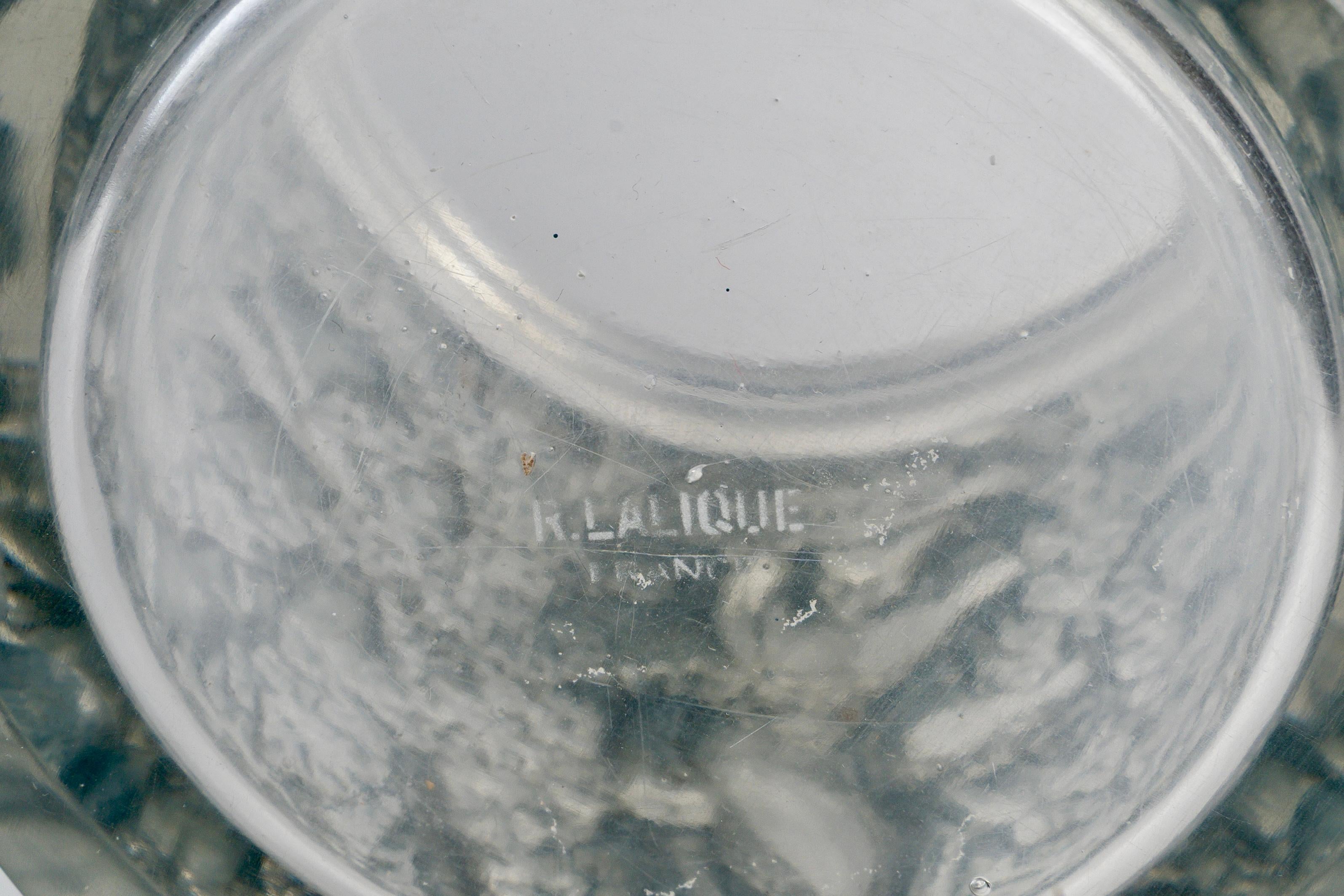 1938 Jarrón René Lalique Baco de cristal con pátina azul en venta 1