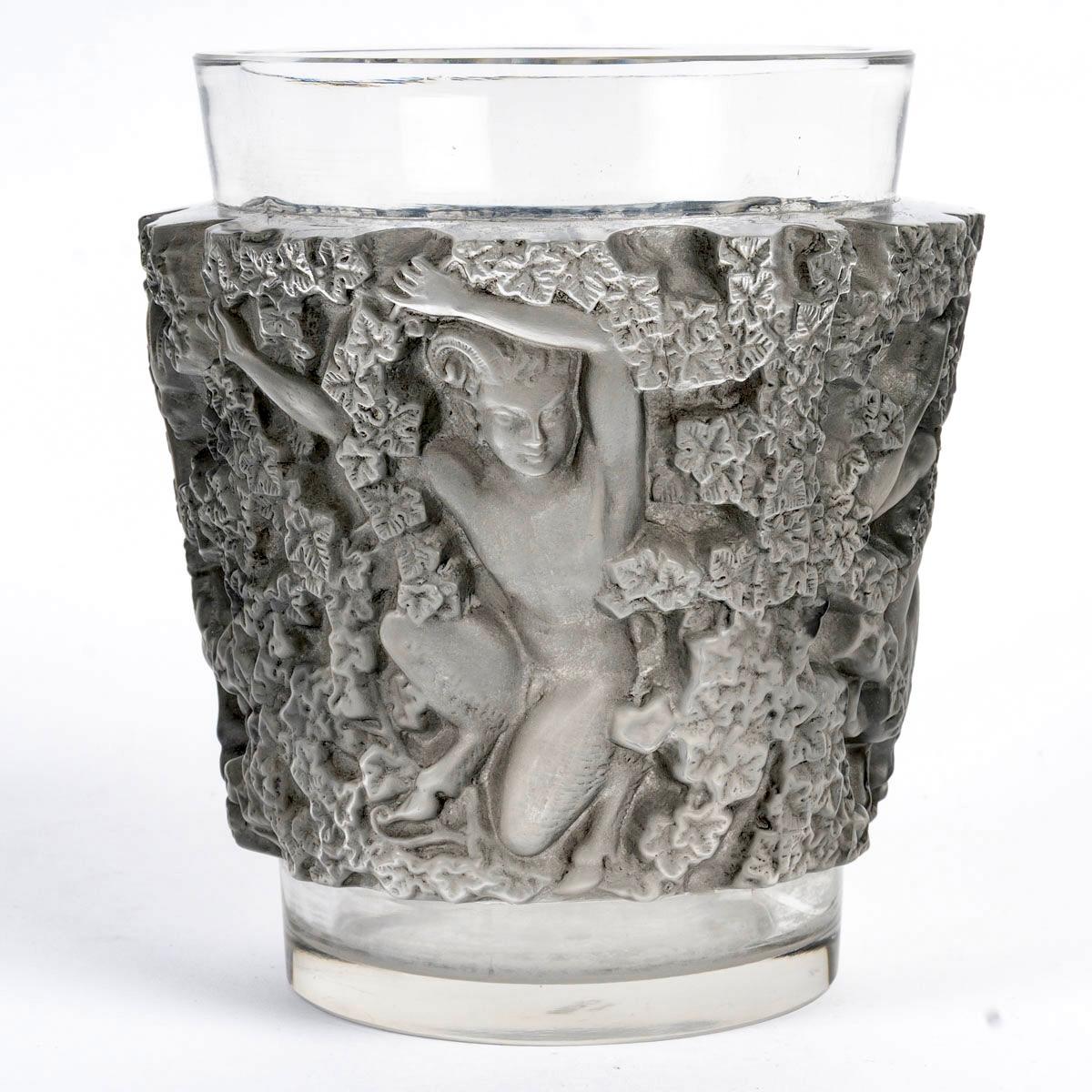 1938 Jarrón René Lalique Baco de cristal con pátina gris Art Decó en venta