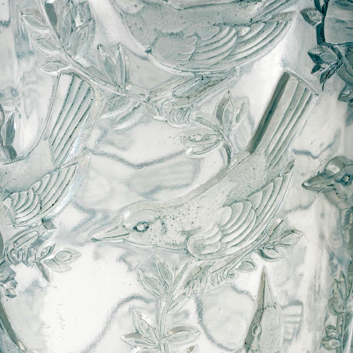 Art Deco 1938 René Lalique Vase Grives in Clear & Frosted Glass with Blue Patina