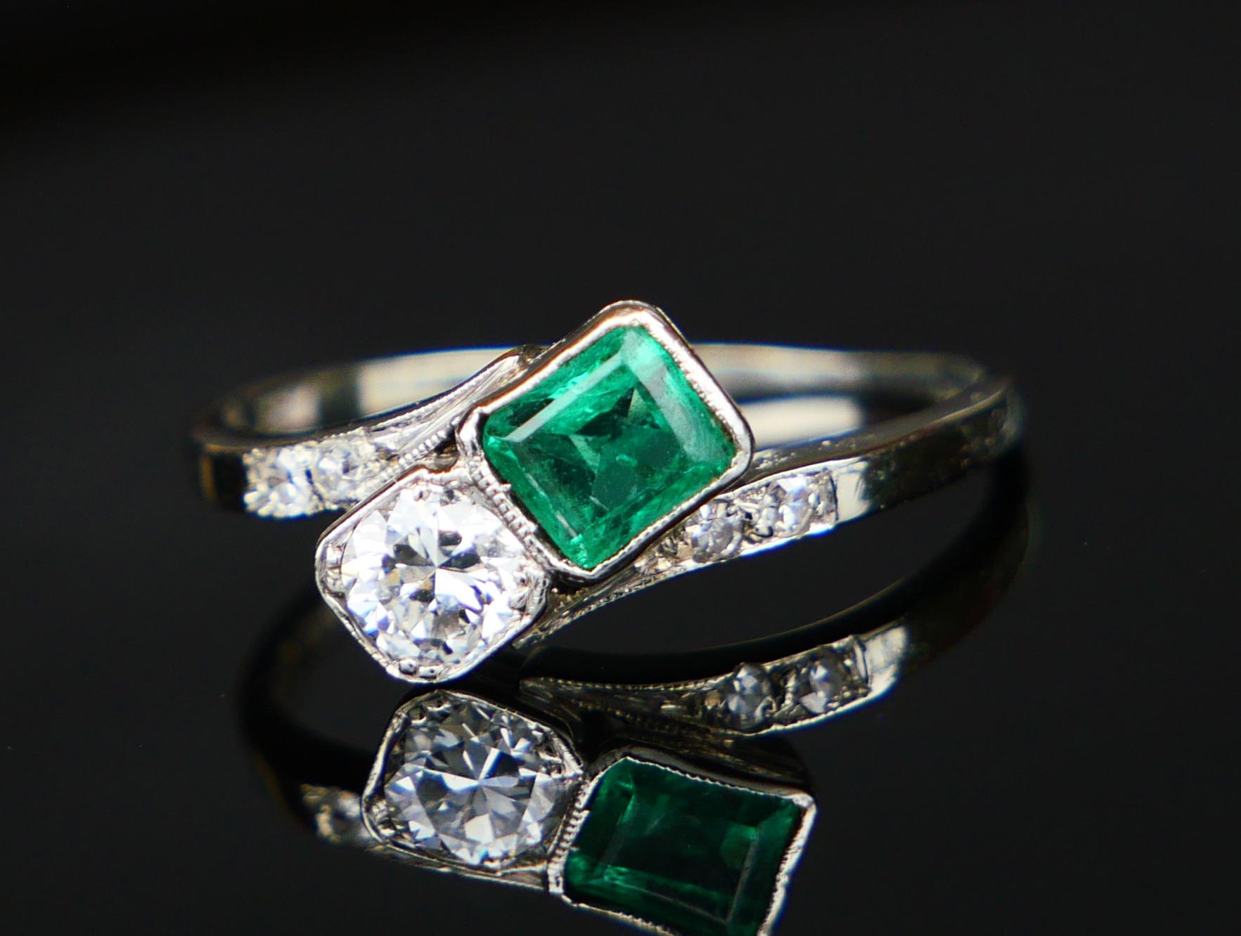 Art Deco 1938 Ring  natural Emerald Diamonds solid 18K White Gold ØUS5.75 / 1.9 gr For Sale