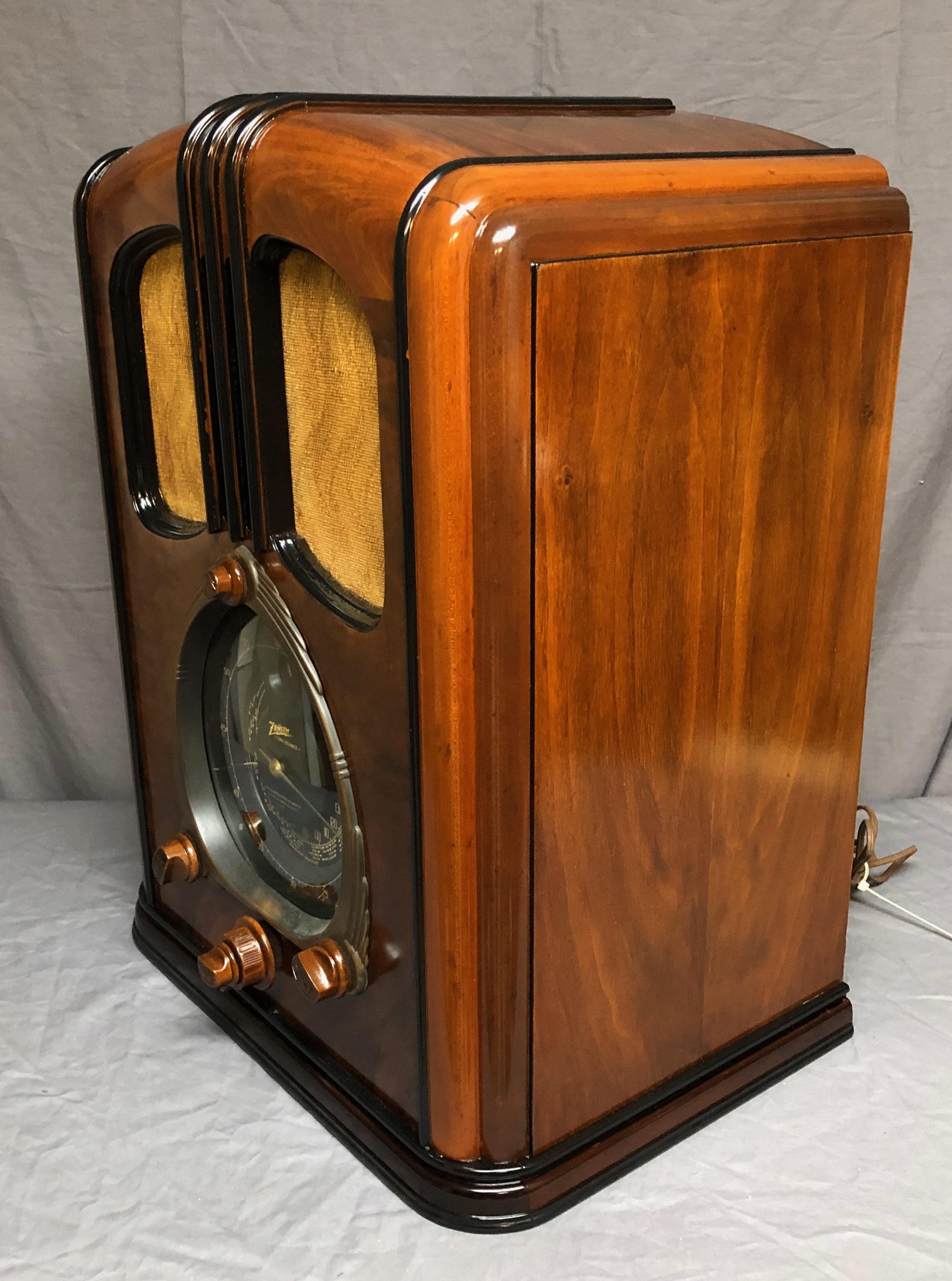 1938 Zenith “WALTON” 12-S-232 Shutter Dial Tombstone Art Deco Radio in pristine restored condition. The most sought after of all of these old radios and displayed on the popular television program “The Waltons”. This 12 tube Zenith is gorgeous!! The