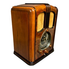 Vintage 1938 Zenith "WALTON" 12-S-232 Shutter Dial Tombstone Art Deco Radio