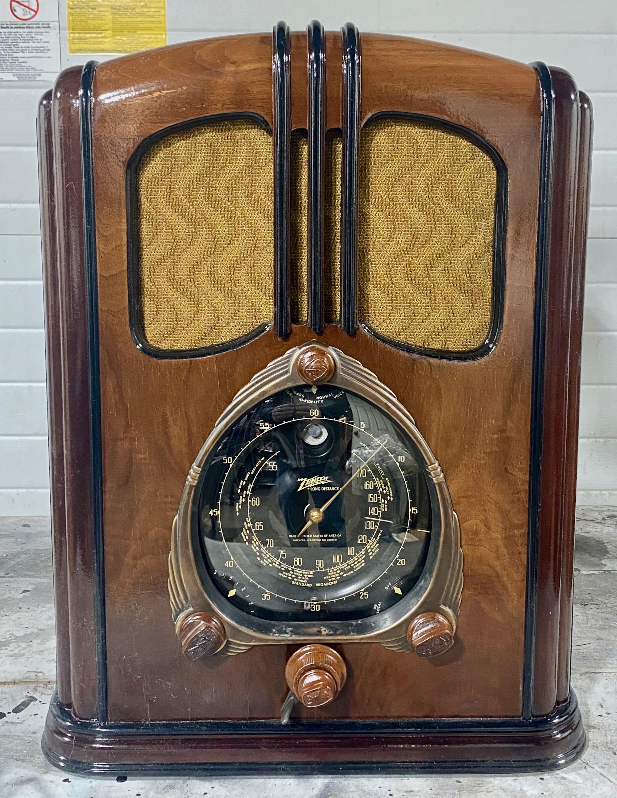New Clock with Tube Radio Style Old Antique Style Zenith Black Dial Wood Clock 