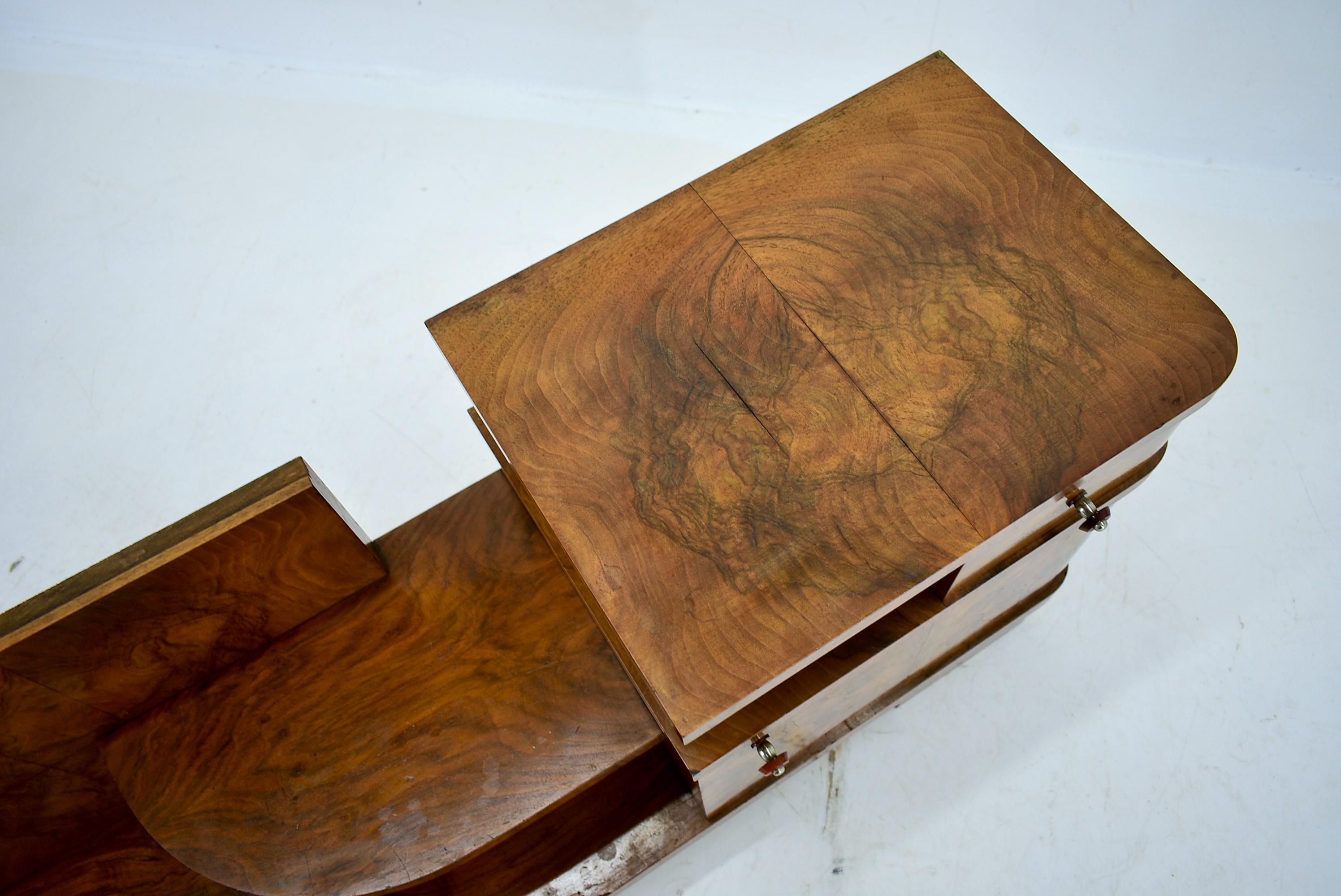 1938s Art deco Cabinet in Walnut wood , Czechoslovakia 4