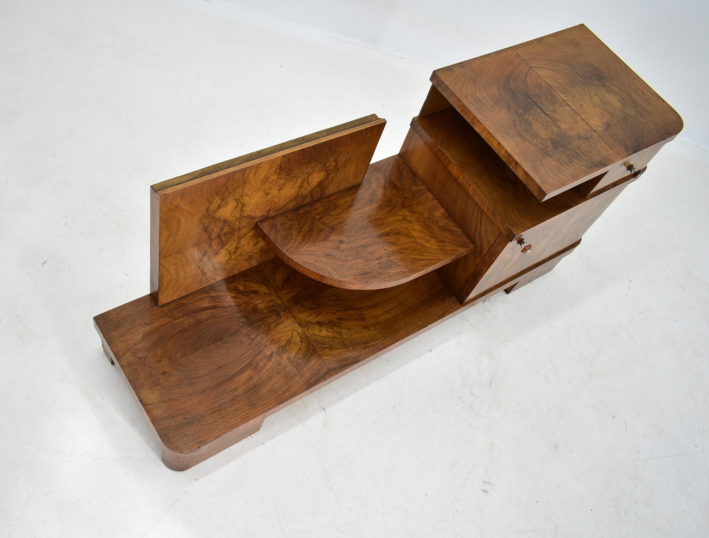 1938s Art deco Cabinet in Walnut wood , Czechoslovakia 7