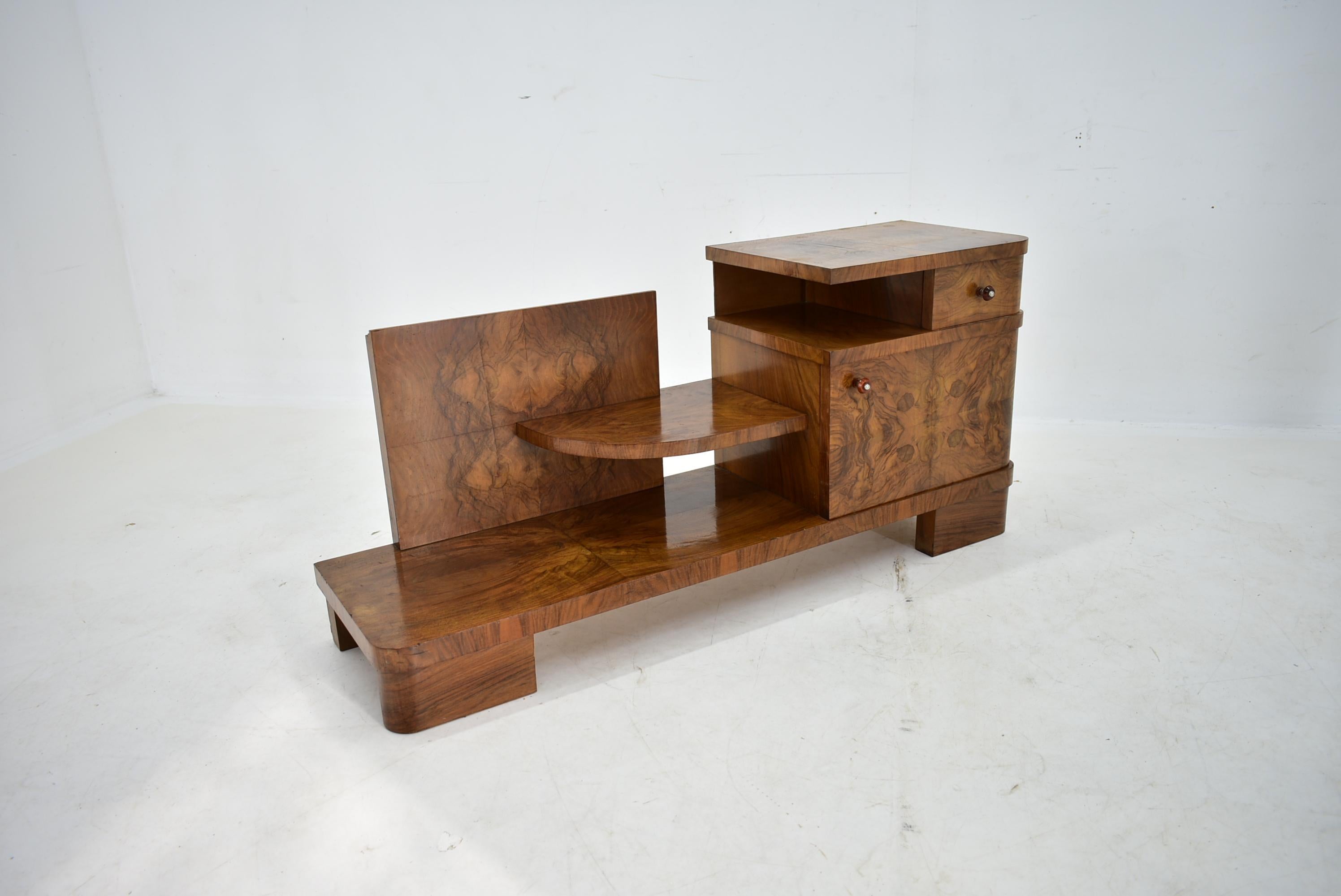 1938s Art deco Cabinet in Walnut wood , Czechoslovakia 8