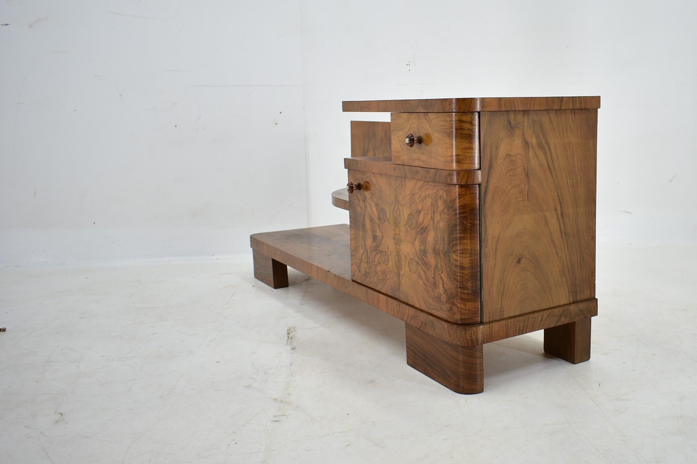 1938s Art deco Cabinet in Walnut wood , Czechoslovakia 13