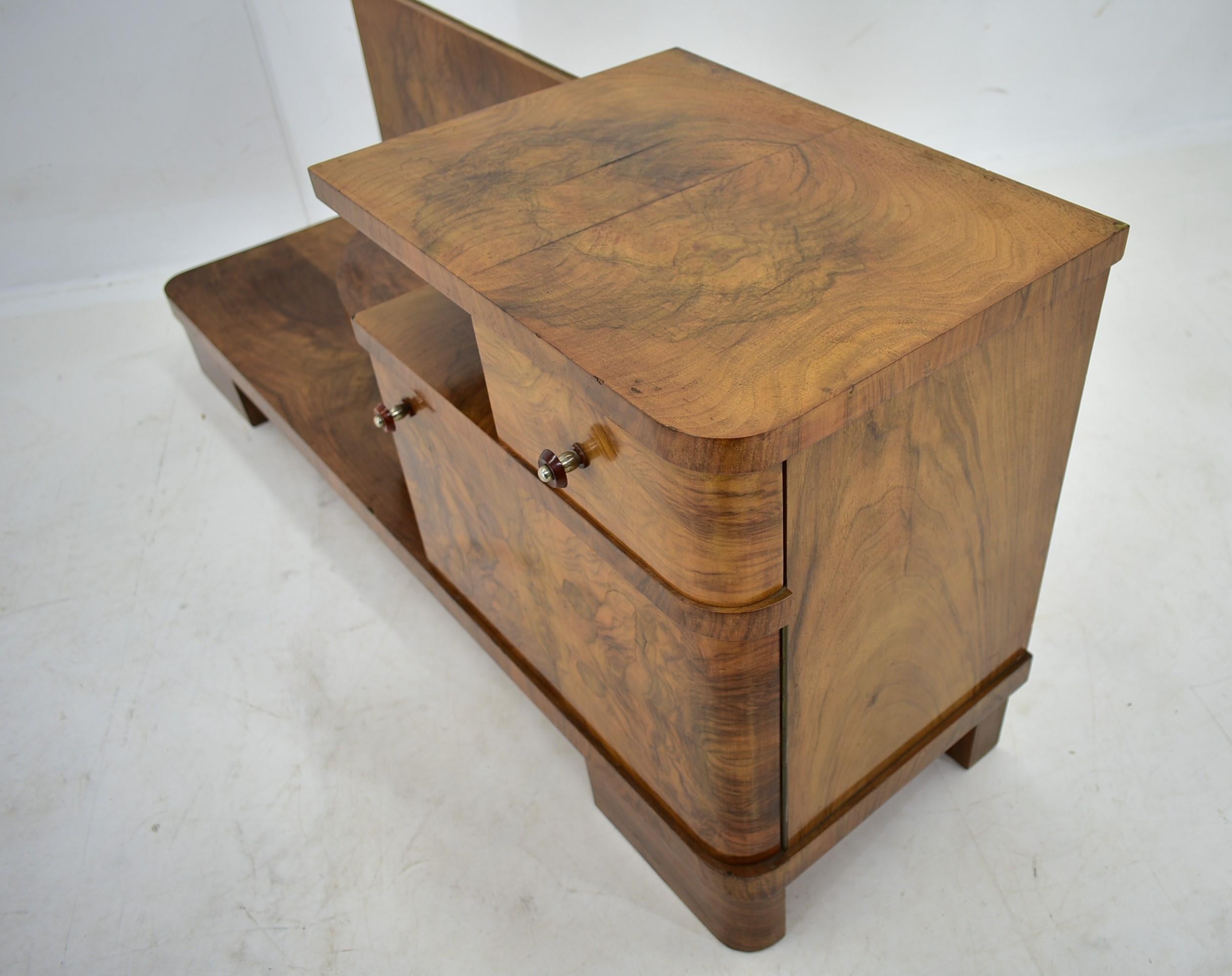 1938s Art deco Cabinet in Walnut wood , Czechoslovakia 14