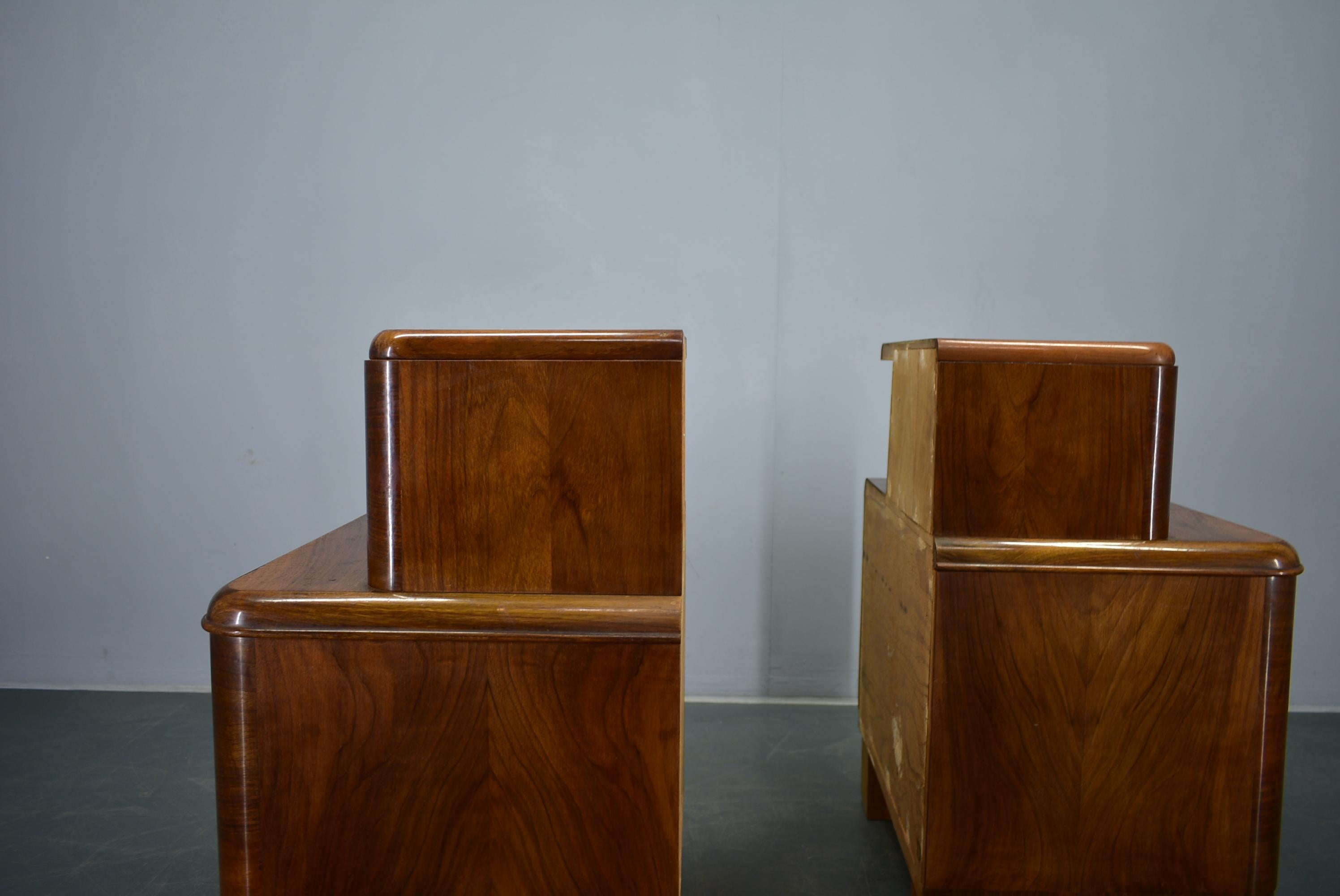 1938s Pair of Art Deco Bedside Tables, Czechoslovakia For Sale 5