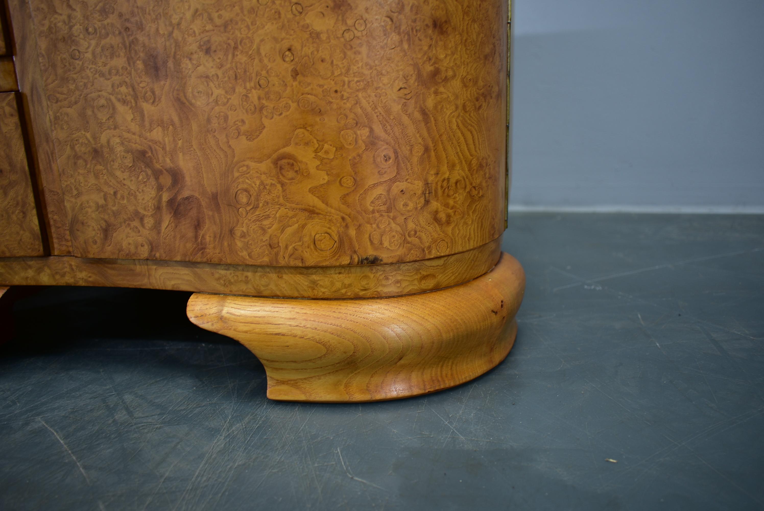 1938s Pair of Art Deco Bedside Tables, Czechoslovakia For Sale 7