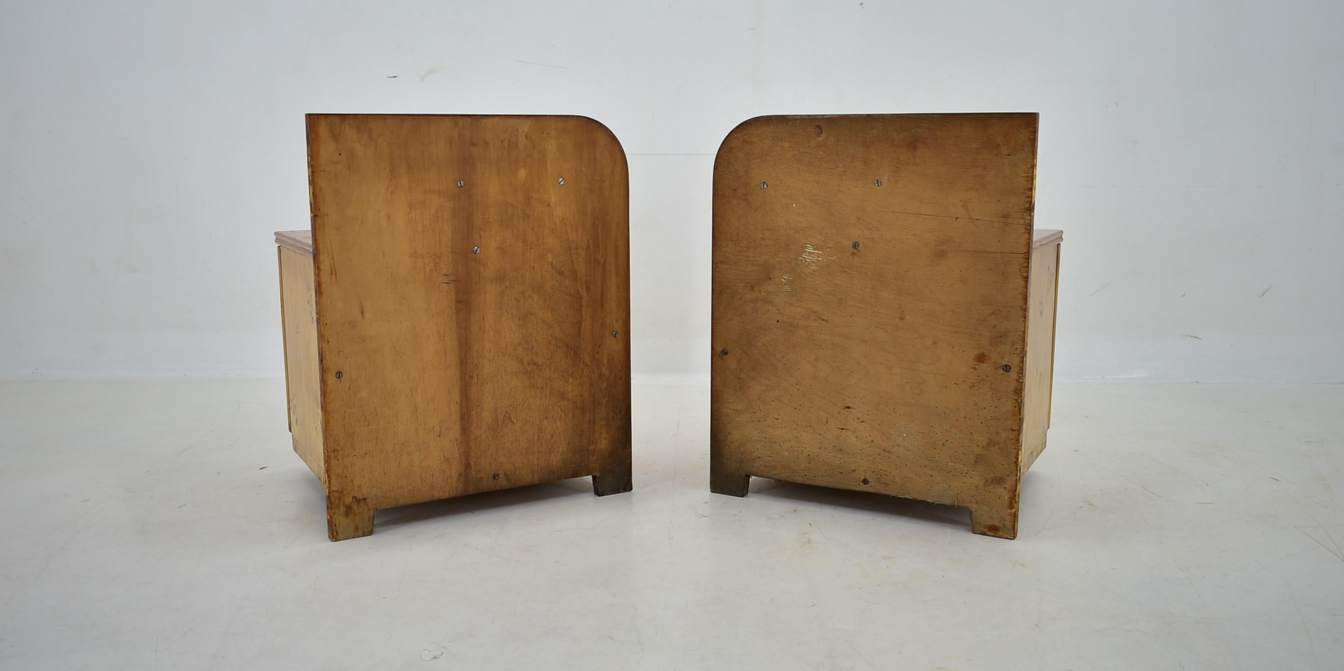 Pareja de mesillas de noche Art Decó de los años 1938, Checoslovaquia en venta 9