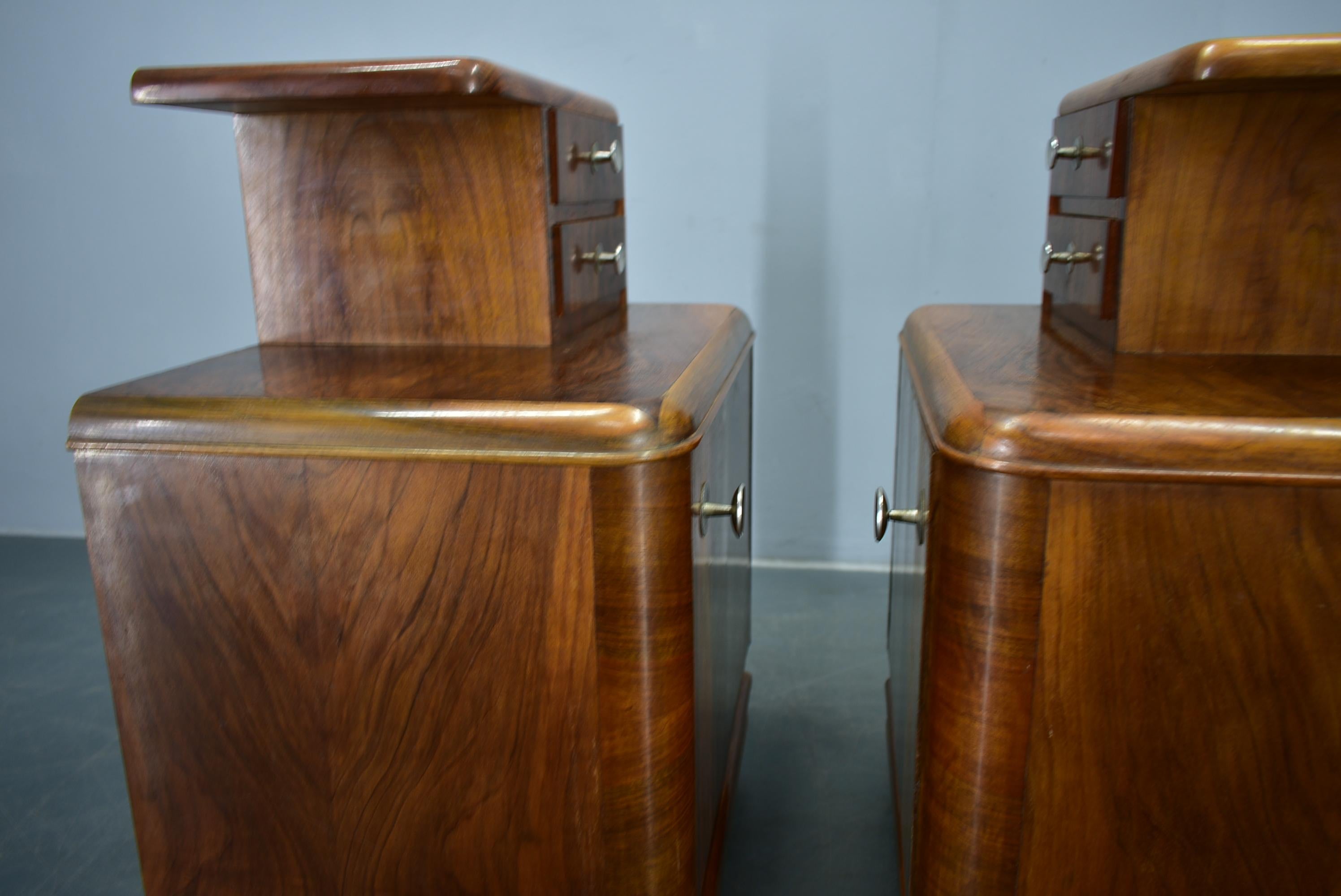 1938s Pair of Art Deco Bedside Tables, Czechoslovakia For Sale 9
