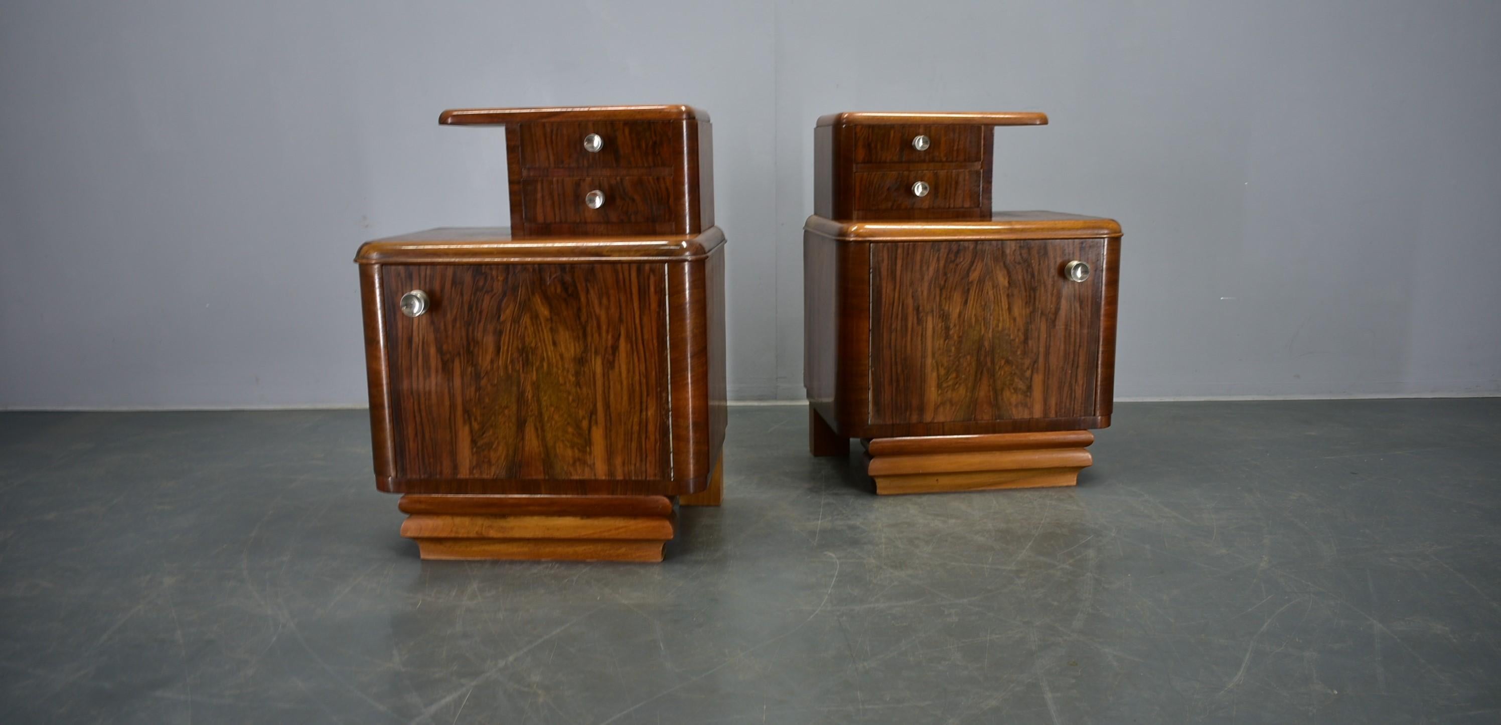 Good original condition
Made in Czechoslovakia
Made of wood
Polished
Cleaned.