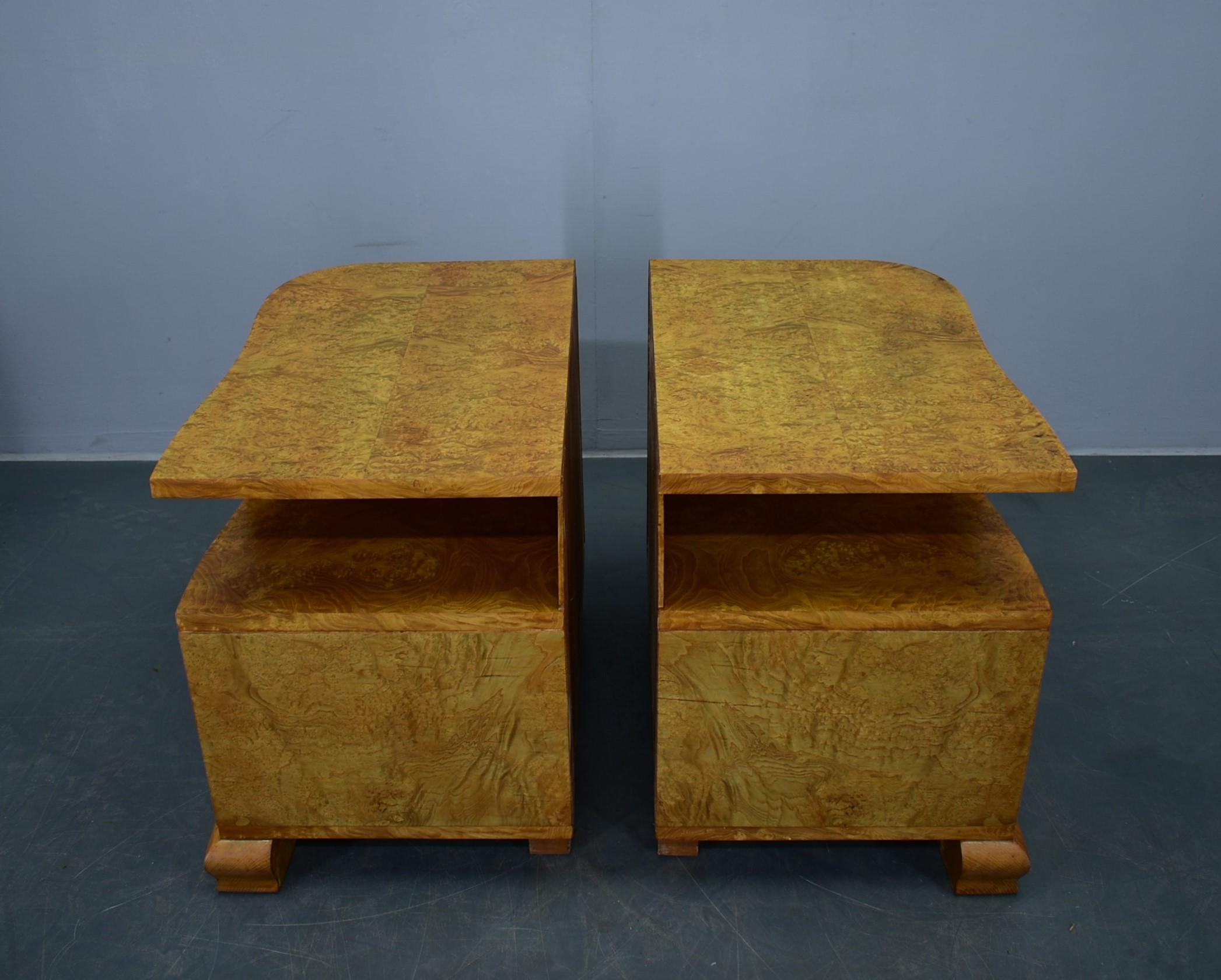 1938s Pair of Art Deco Bedside Tables, Czechoslovakia For Sale 15