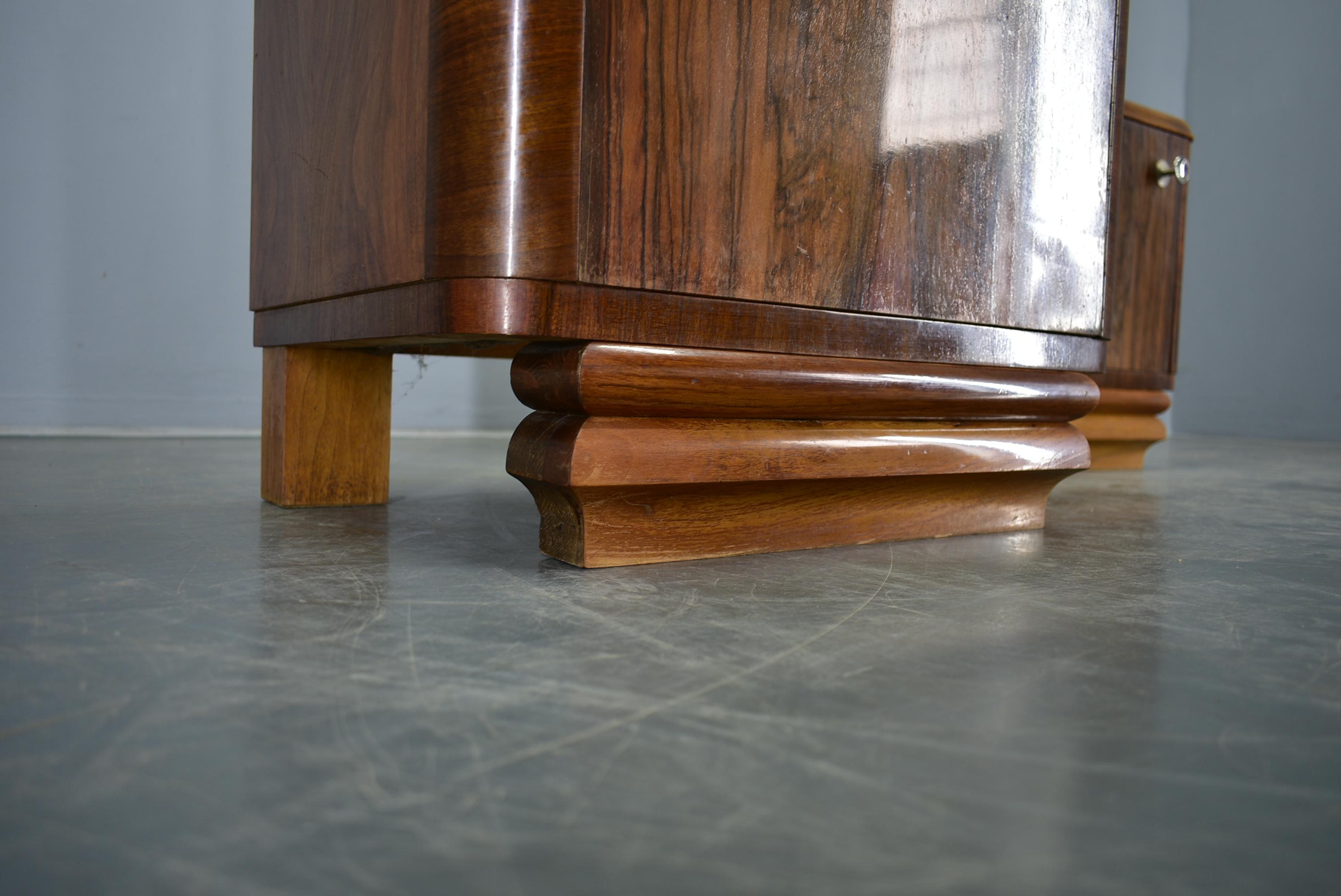 1938s Pair of Art Deco Bedside Tables, Czechoslovakia For Sale 1