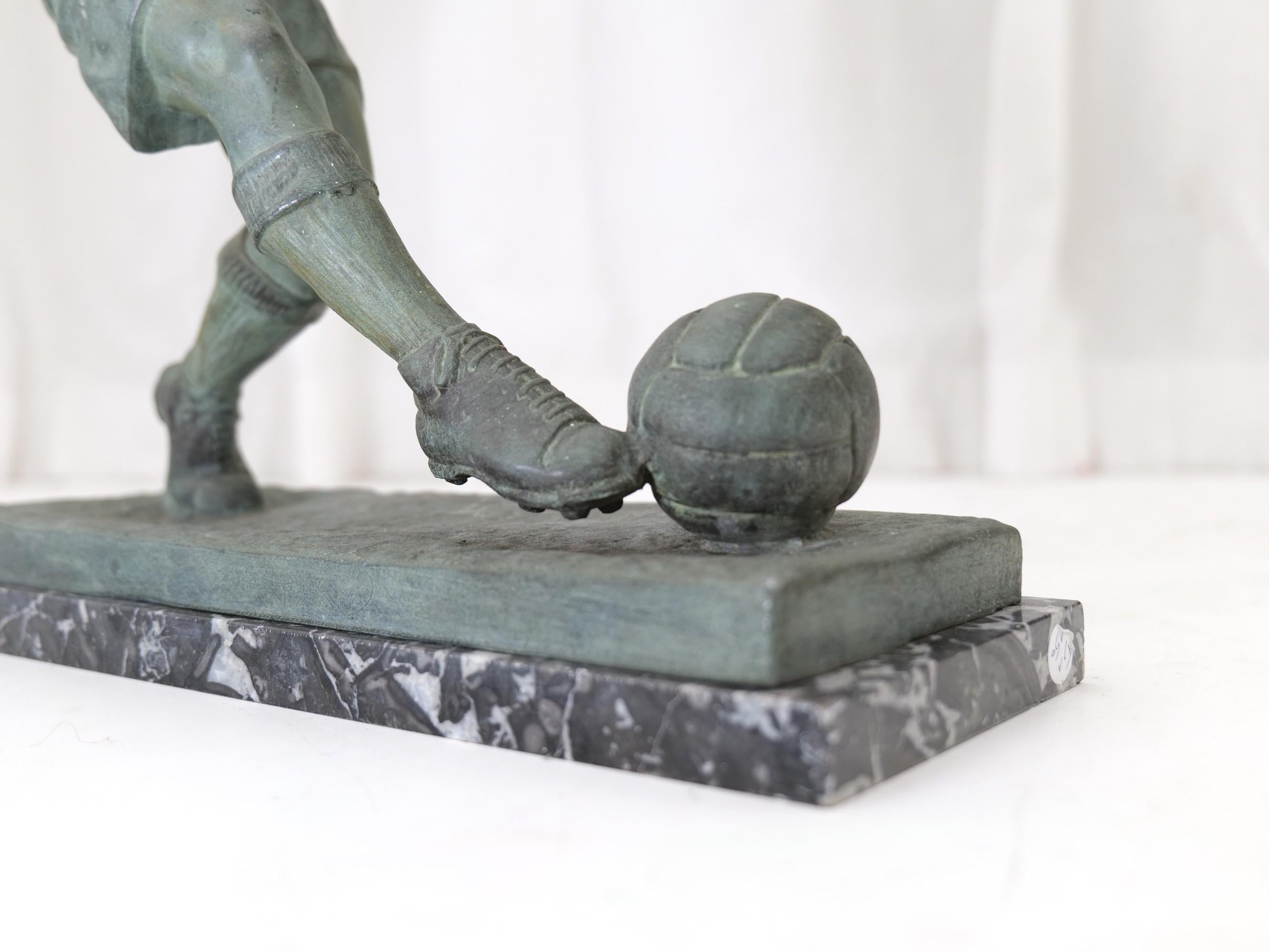 1938's World Cup Art Deco Sculpture by R. Tschudin In Good Condition In Saarbrücken, SL