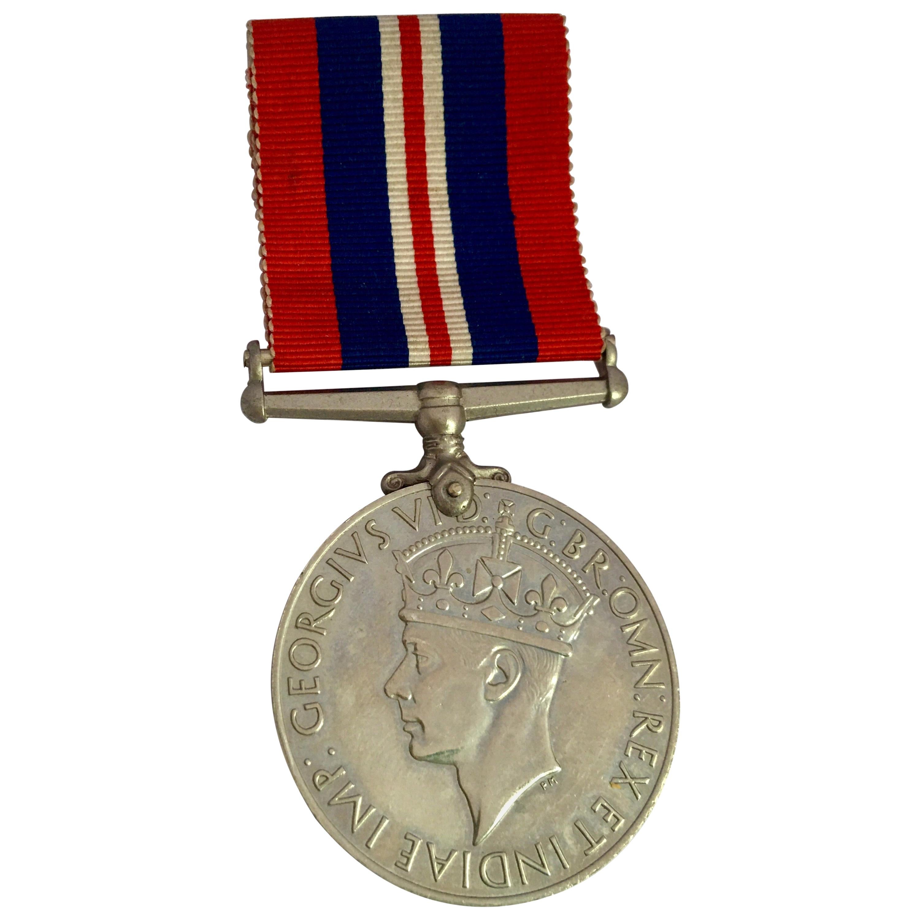 1939-1945 GEORGIVS VI D G. BR: OMN. REX ET INDIAE IMP WWII Vintage MEDAL For Sale