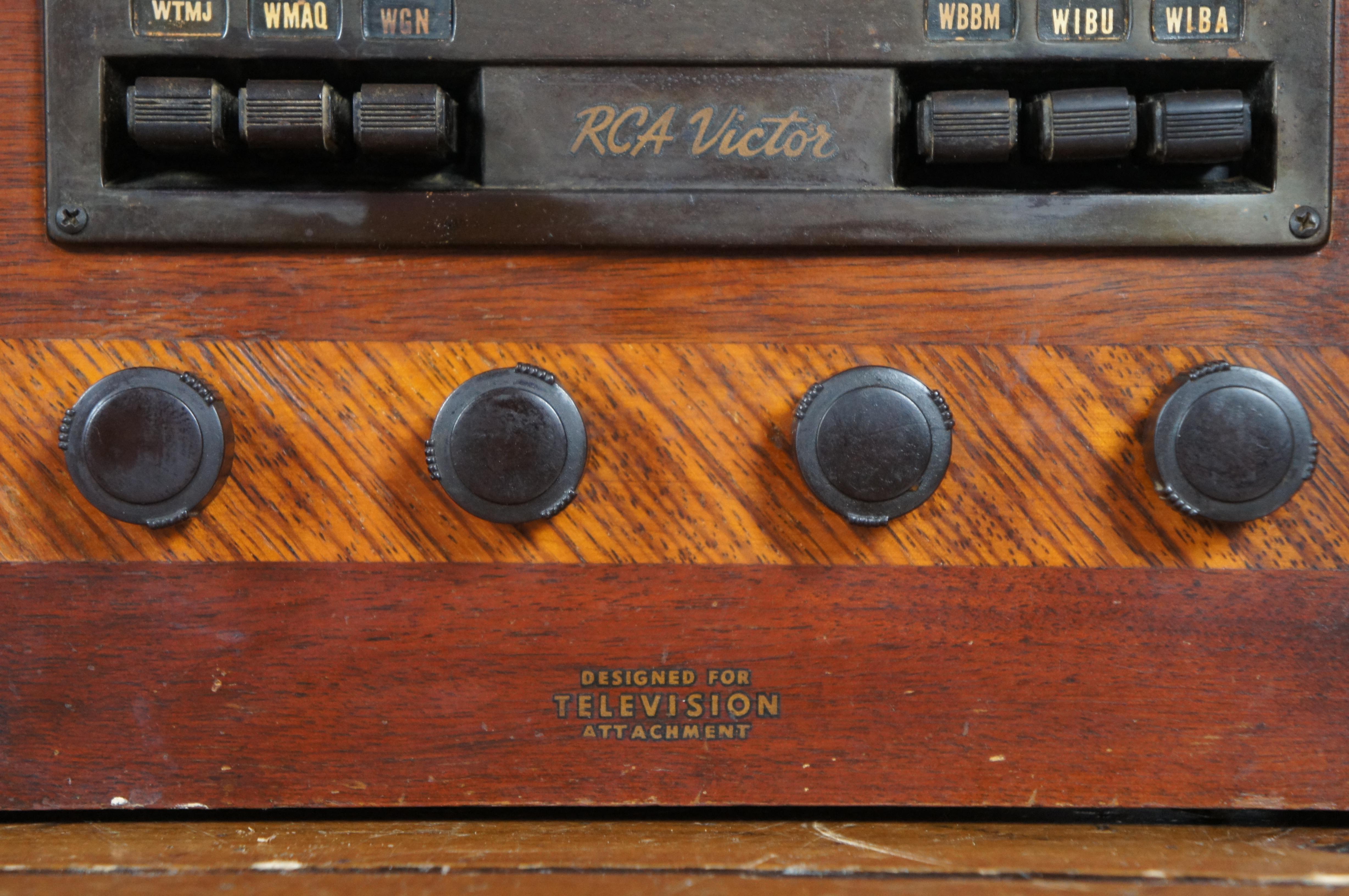 1939 Antique Art Deco RCA Victor Model T62 Mahogany Superheterodyne Radio 19