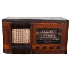 1939 Antique Art Deco RCA Victor Model T62 Mahogany Superheterodyne Radio 19"