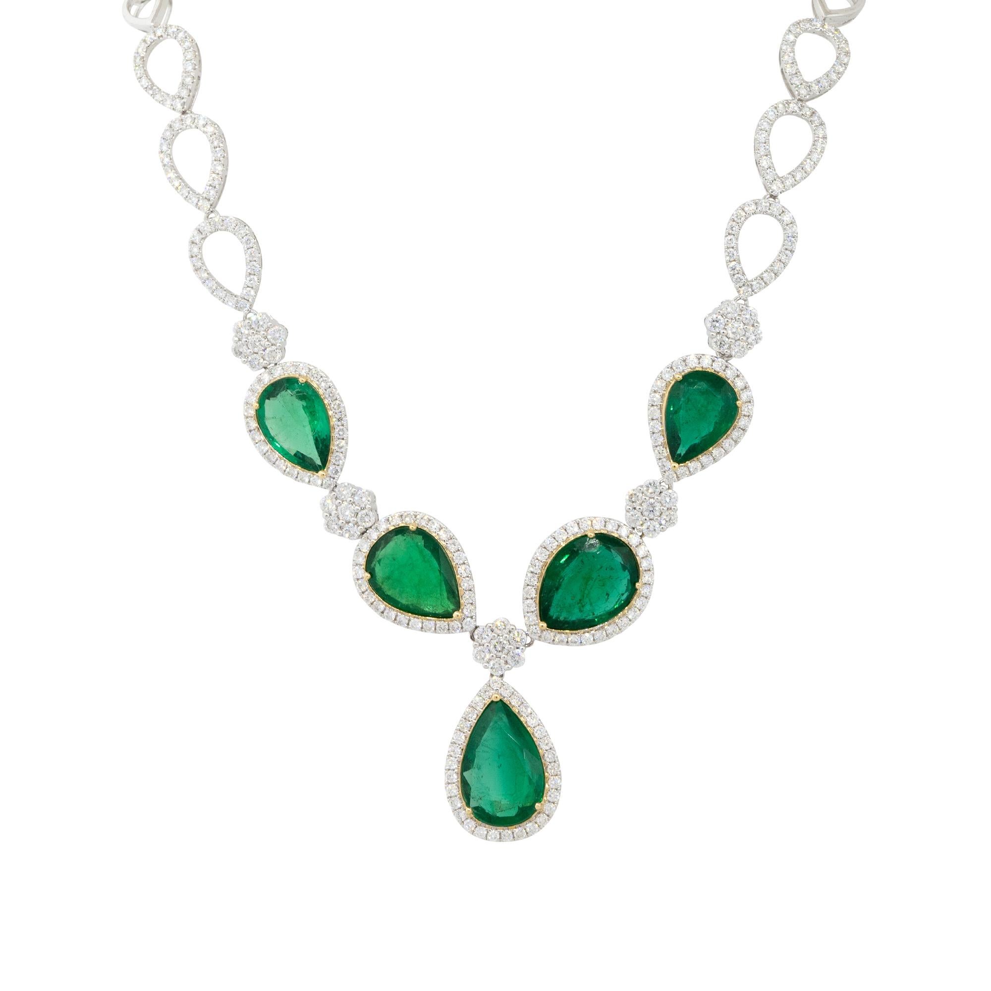 Pear Cut 19.39 Carat Pear Shaped Emerald and Diamond Drop Necklace 18 Karat in Stock For Sale