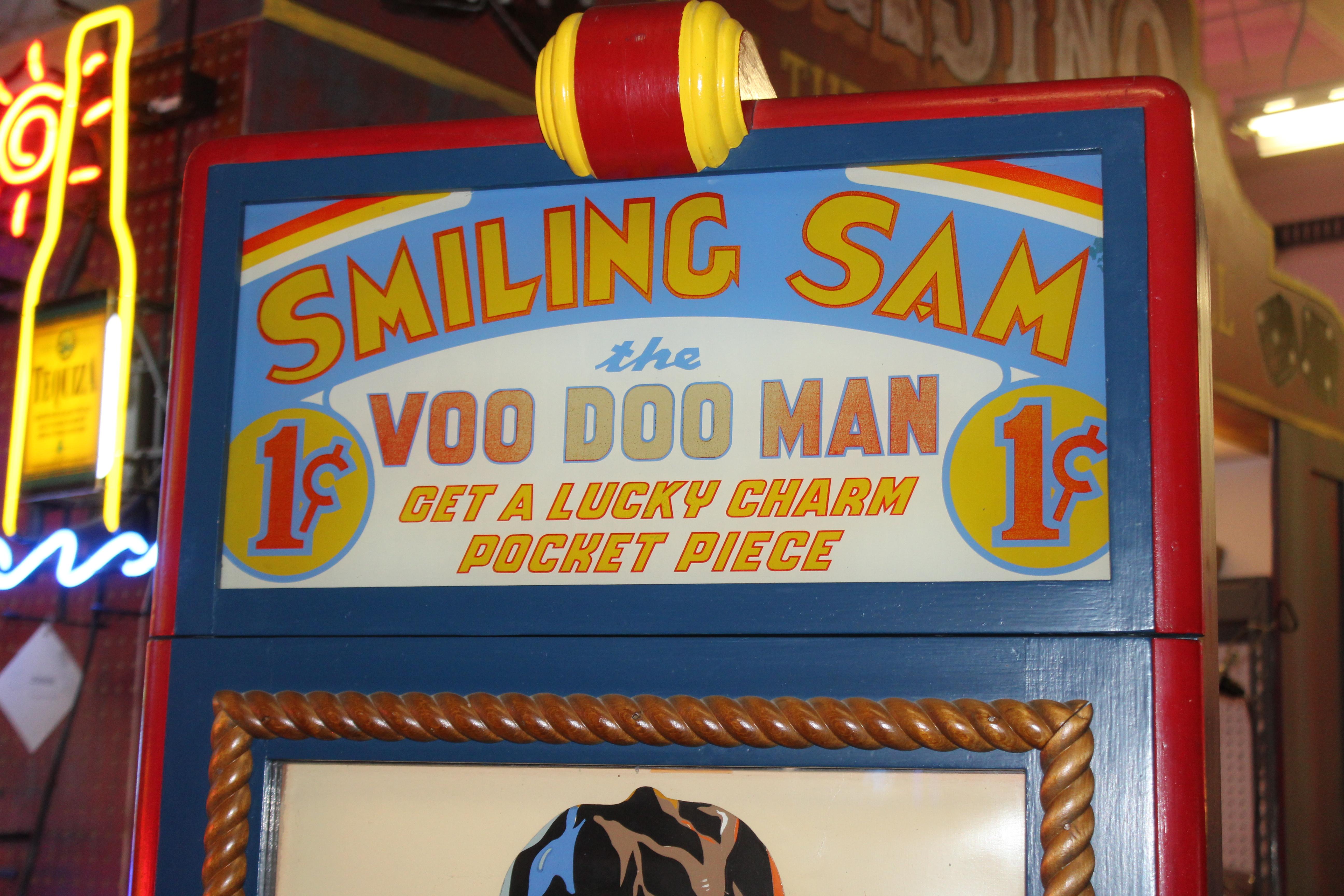 1939 Smiling Sam The Voo Doo Man Coin Op Fortune Machine In Good Condition For Sale In Orange, CA