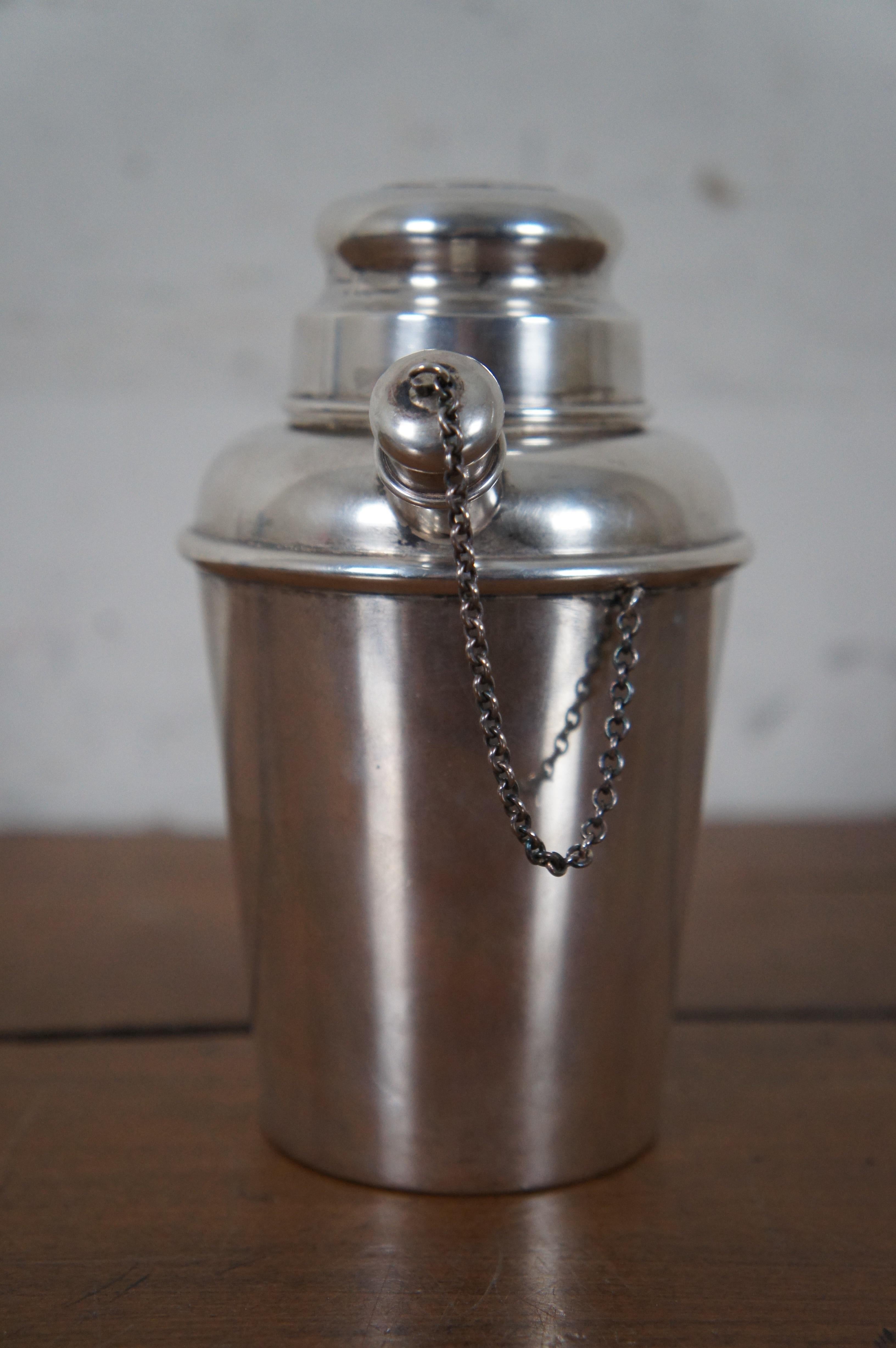 1939 Reed and Barton Shreve Crump Low Sterling Silver Cocktail Shaker 151g For Sale 3
