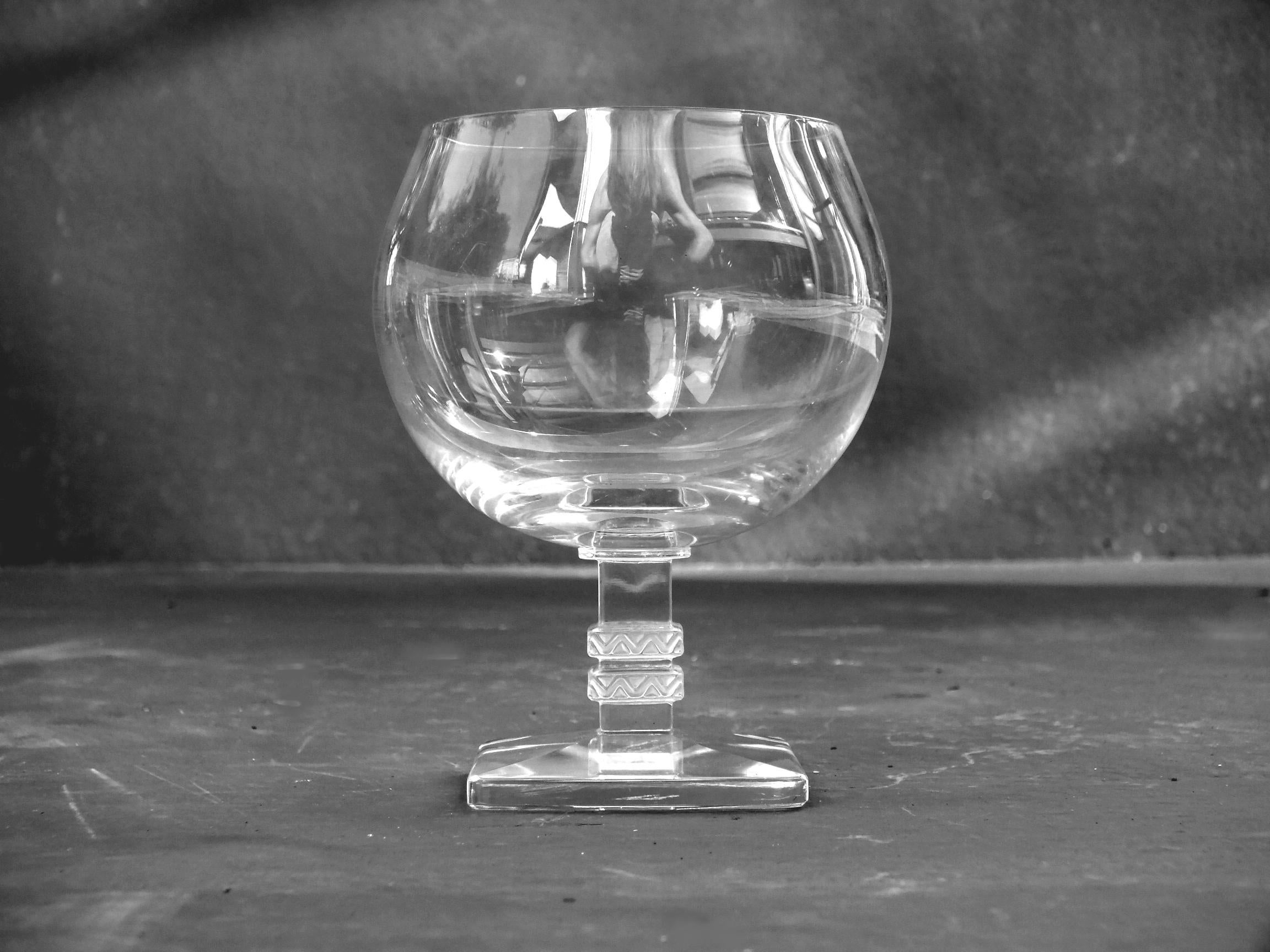 Français 1939 René Lalique, Ensemble de quatre verres à cognac Argos Verre clair et satiné