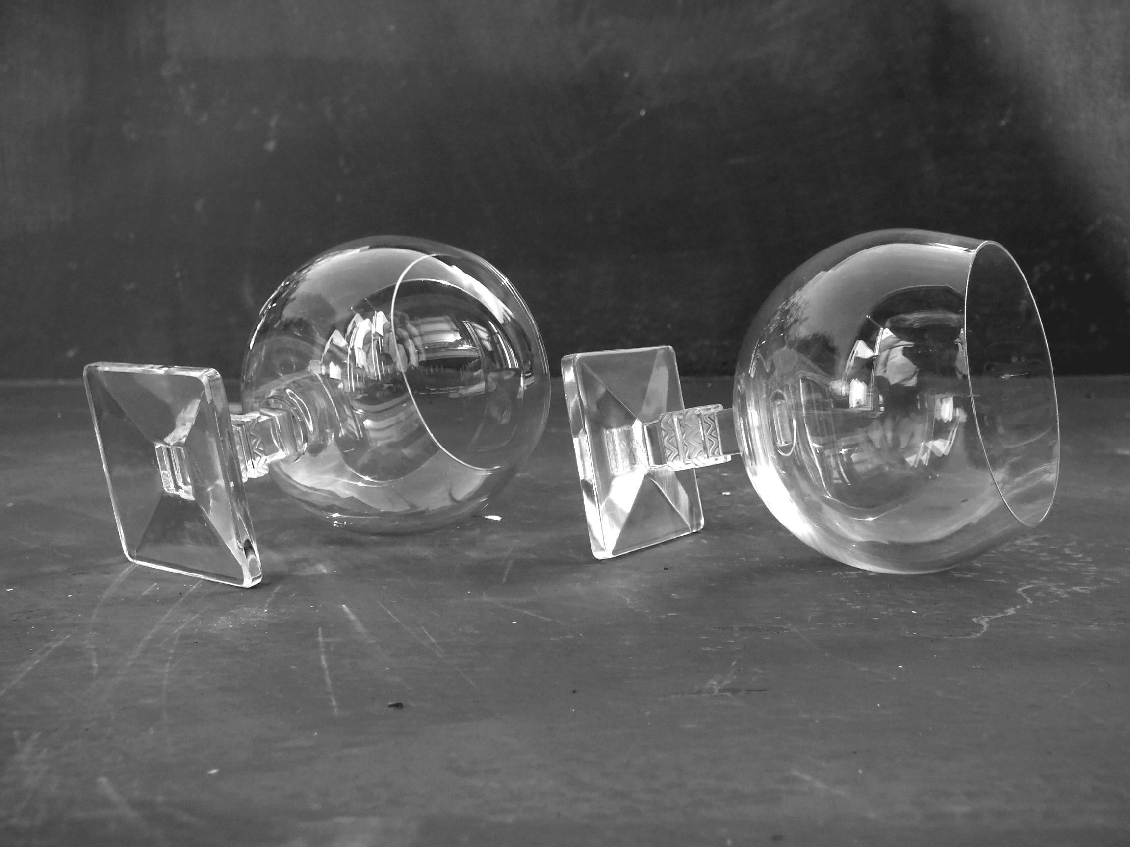 Milieu du XXe siècle 1939 René Lalique, Ensemble de quatre verres à cognac Argos Verre clair et satiné