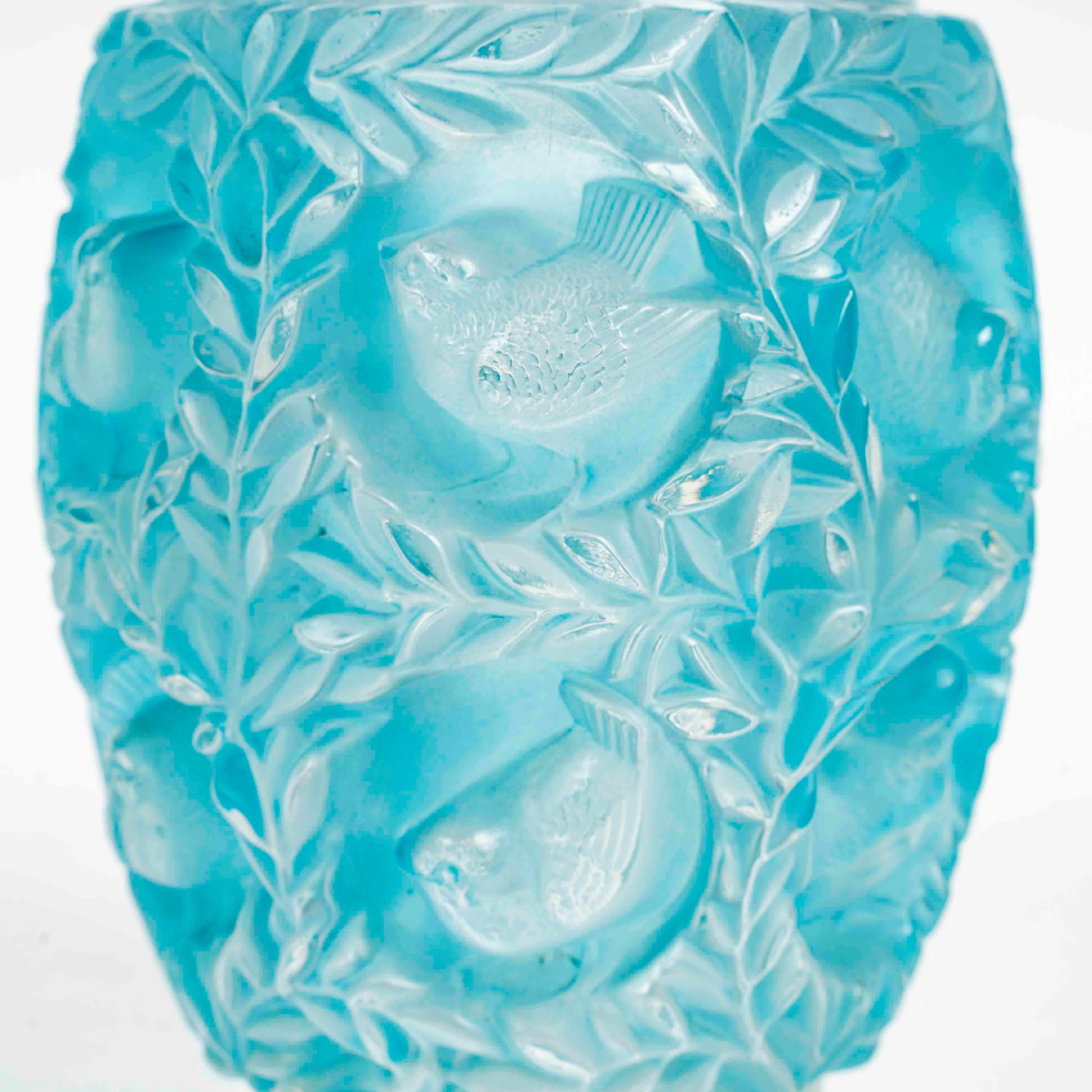 Art Deco 1939 Rene Lalique - Vase Bagatelle Frosted Glass with Blue Patina