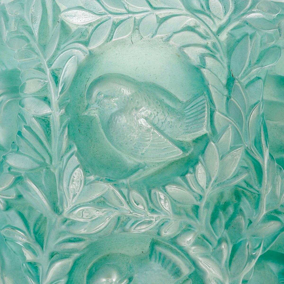 French 1939 Rene Lalique Vase Bagatelle Frosted Glass with Turquoise Green Patina