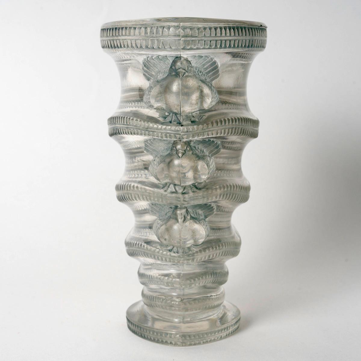 Art Déco 1939 René Lalique - Vaso Saint Marc in vetro con patina blu in vendita