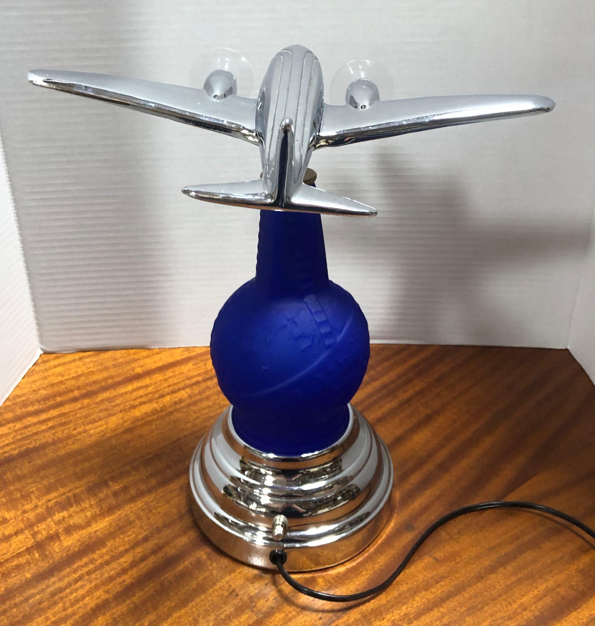 Glass 1939 World's Fair Airplane Art Deco Lamp For Sale