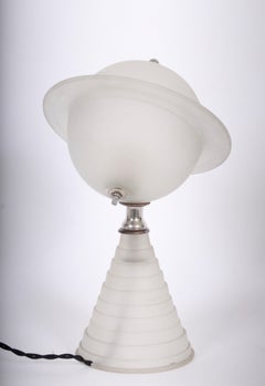 1939 New York Worlds Fair Houze Glass Co. White Frosted "Saturn" Table Lamp