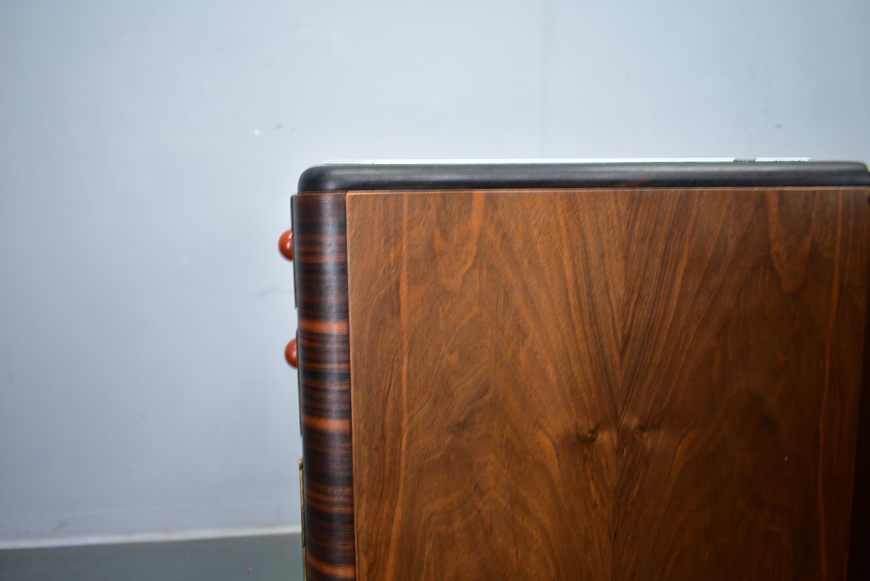 1939s Pair of Art Deco Bedside Tables, Czechoslovakia For Sale 6