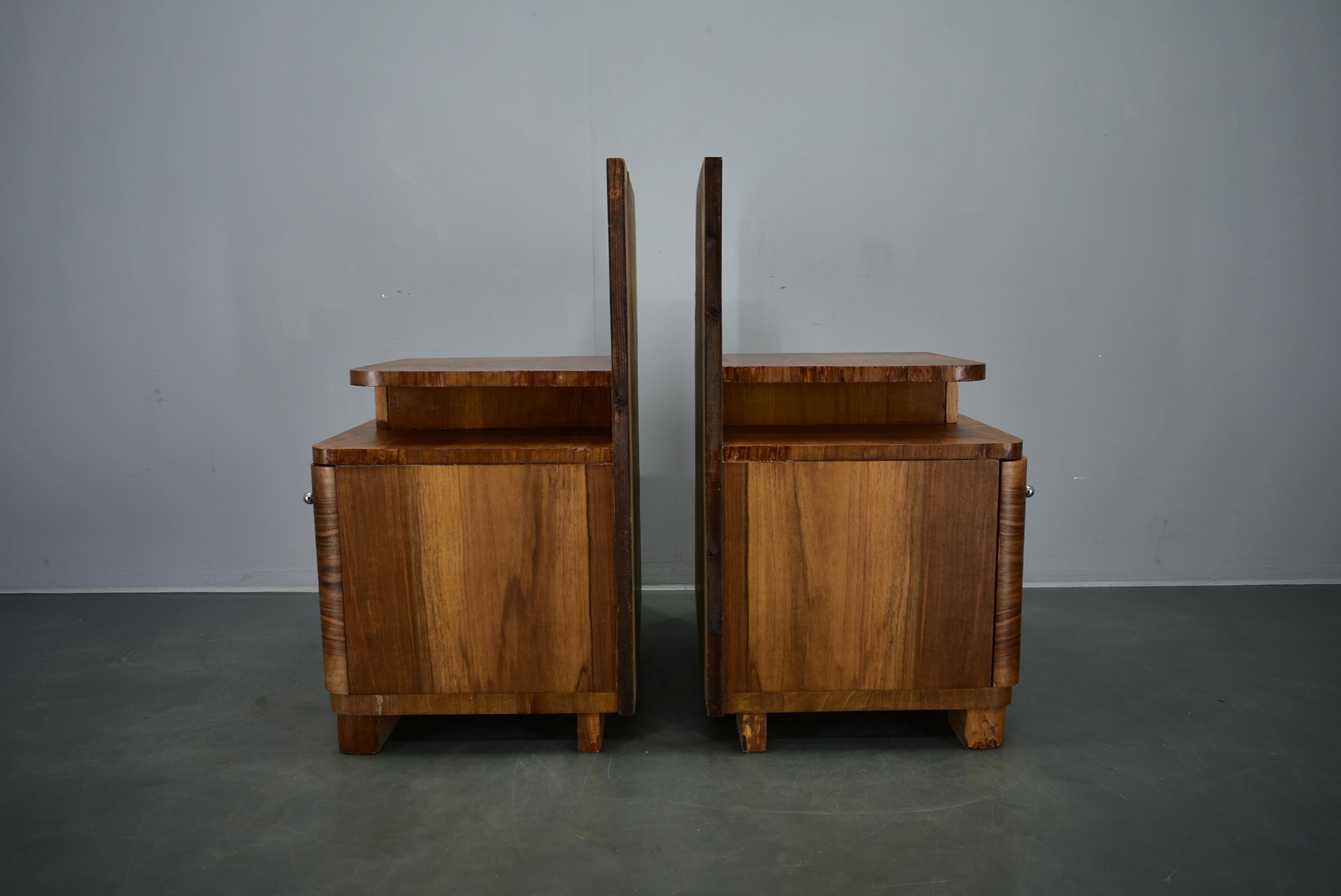 1939s Pair of Art Deco Bedside Tables, Czechoslovakia For Sale 7