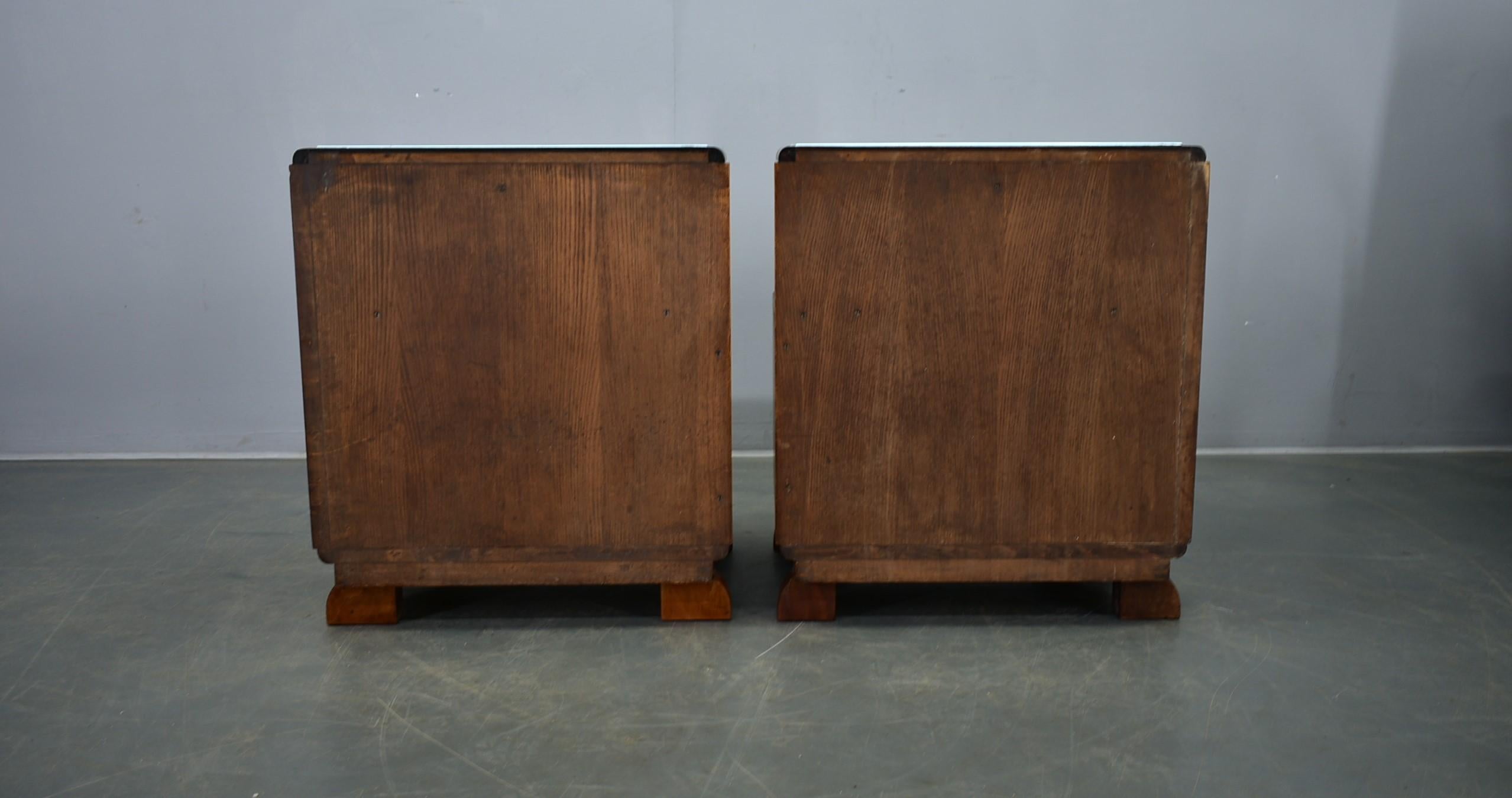 1939s Pair of Art Deco Bedside Tables, Czechoslovakia For Sale 7