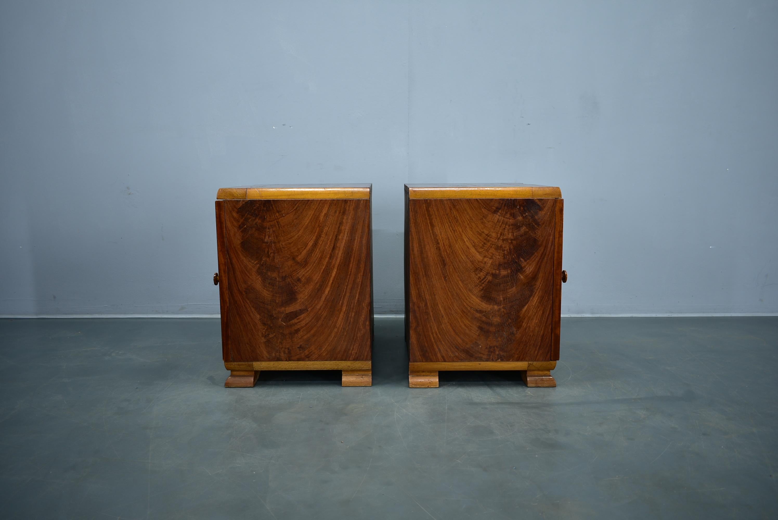 1939s Pair of Art Deco Bedside Tables, Czechoslovakia For Sale 8