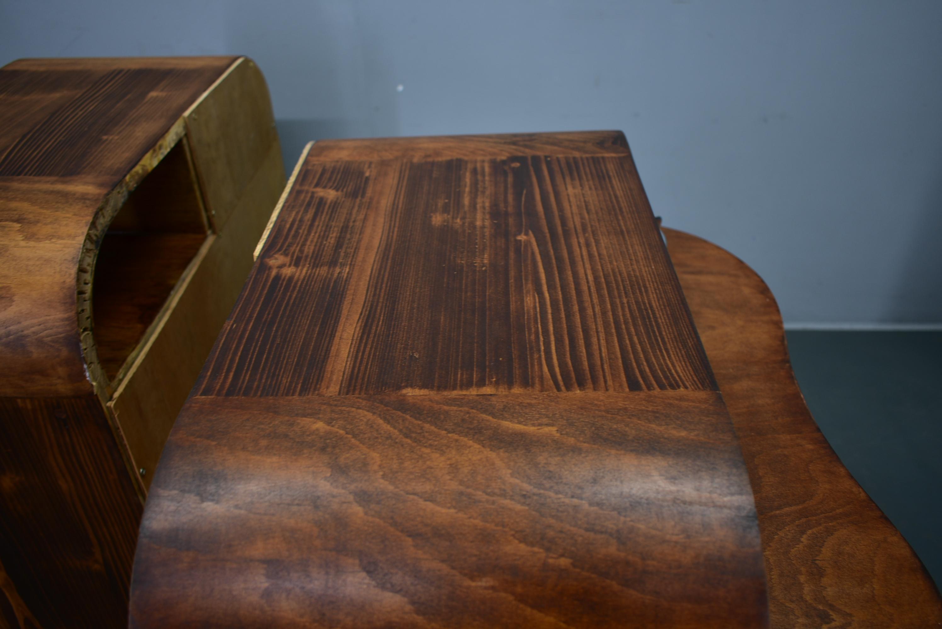 Coppia di comodini Art Déco degli anni '1939, Cecoslovacchia in vendita 10