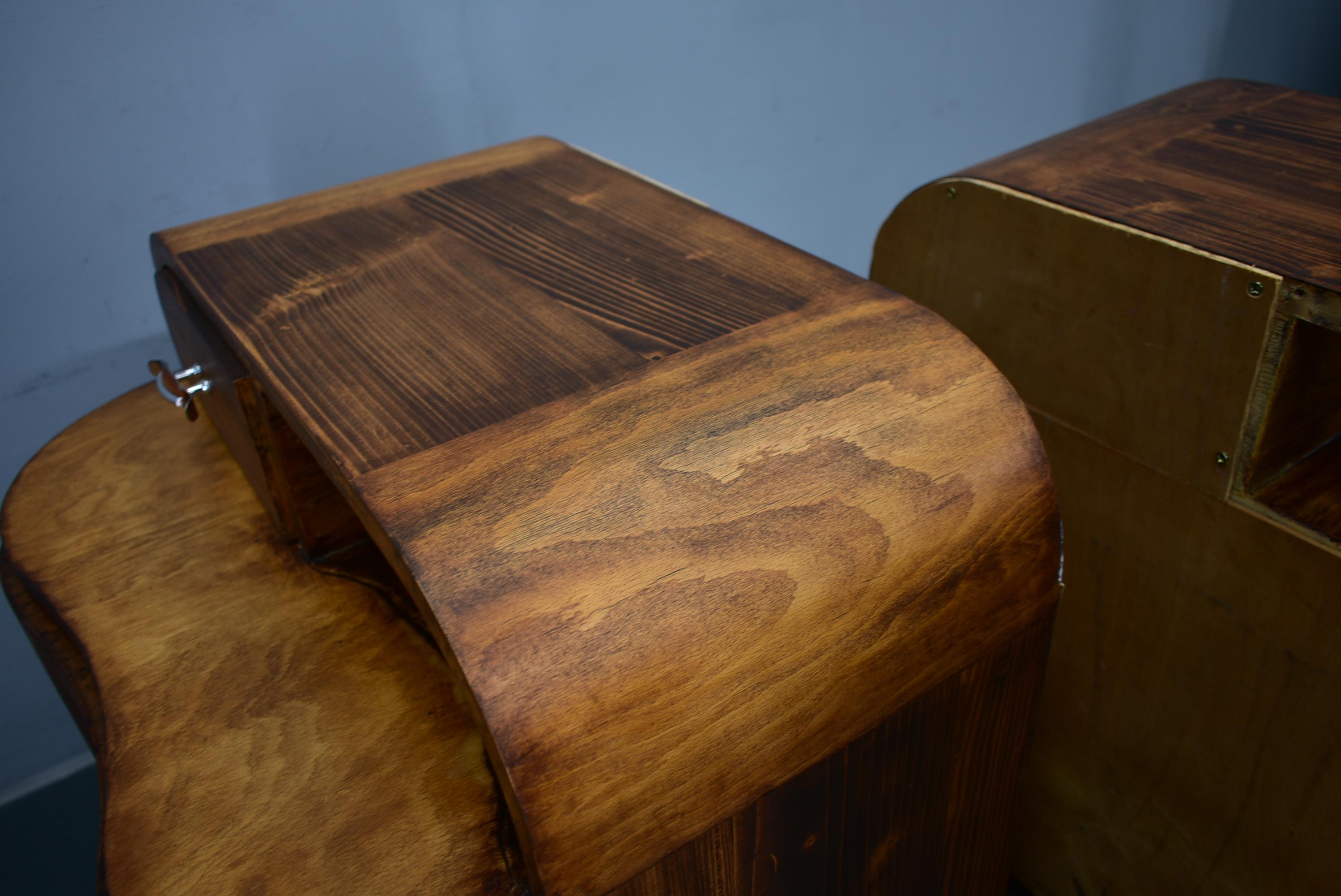 Coppia di comodini Art Déco degli anni '1939, Cecoslovacchia in vendita 11