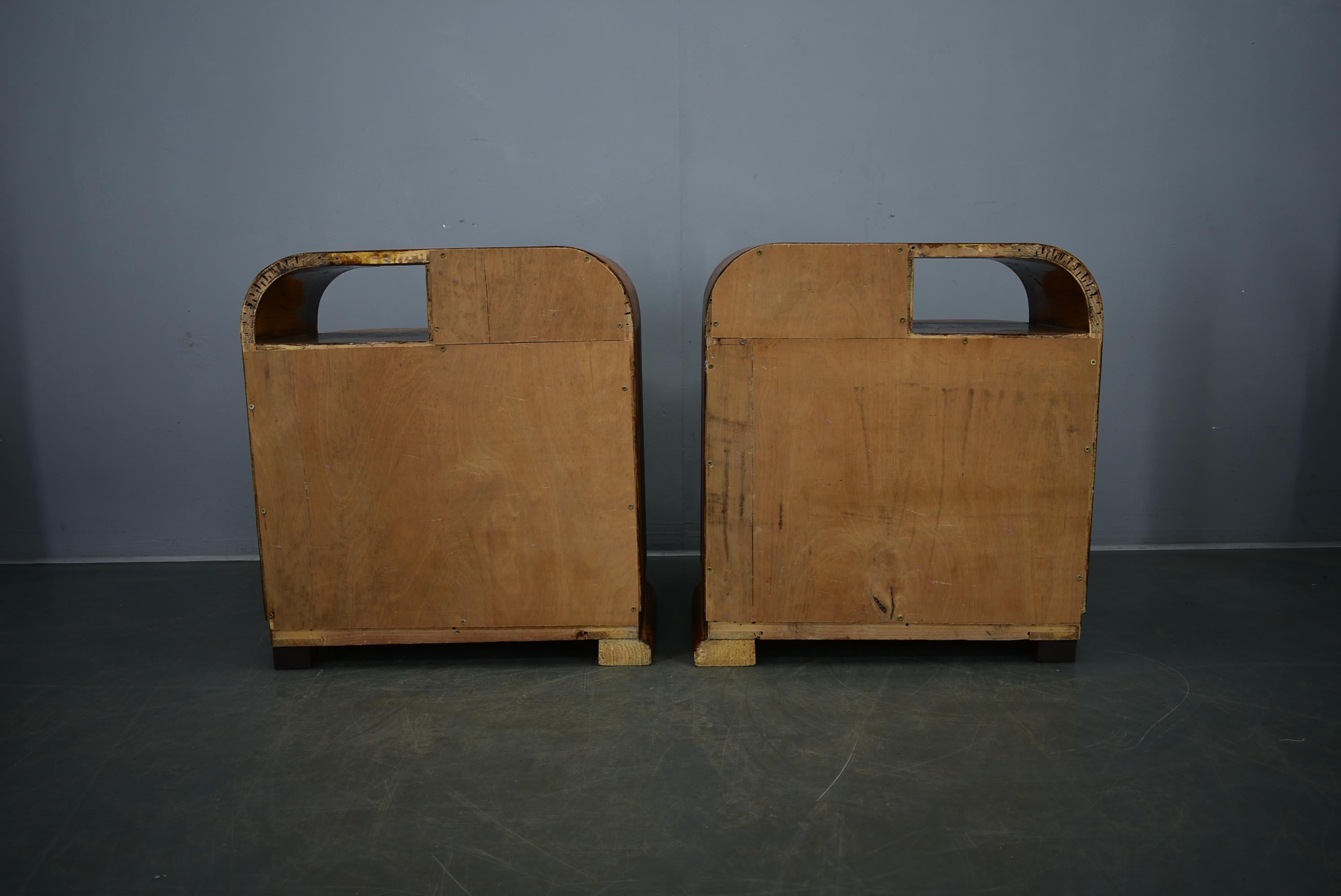 Coppia di comodini Art Déco degli anni '1939, Cecoslovacchia in vendita 12